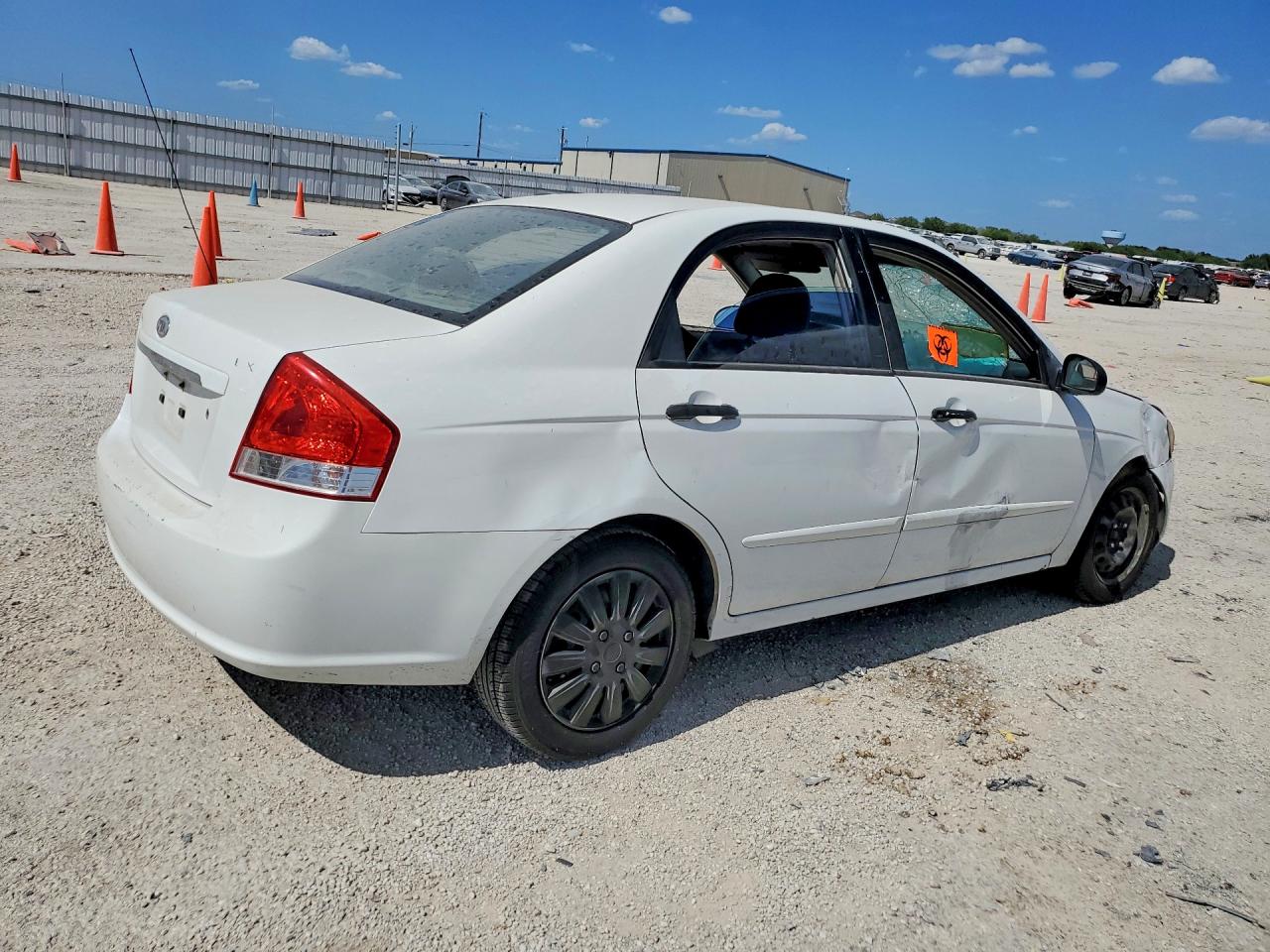 2007 Kia Spectra Lx White vin: KNAFE121875436385