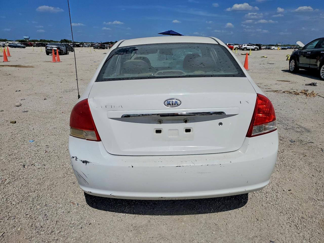 2007 Kia Spectra Lx White vin: KNAFE121875436385