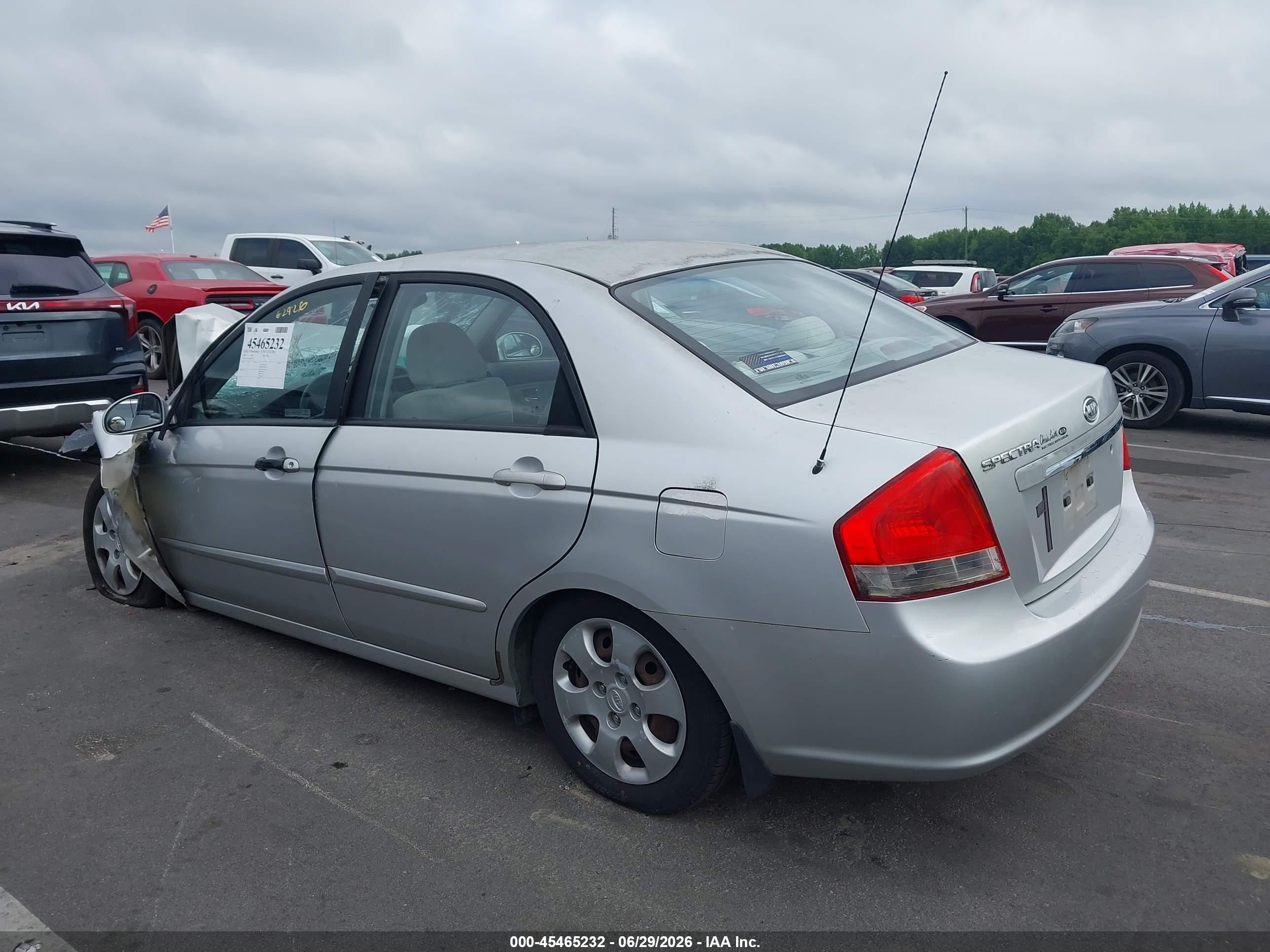 2008 Kia Spectra Ex Silver vin: KNAFE121885511412