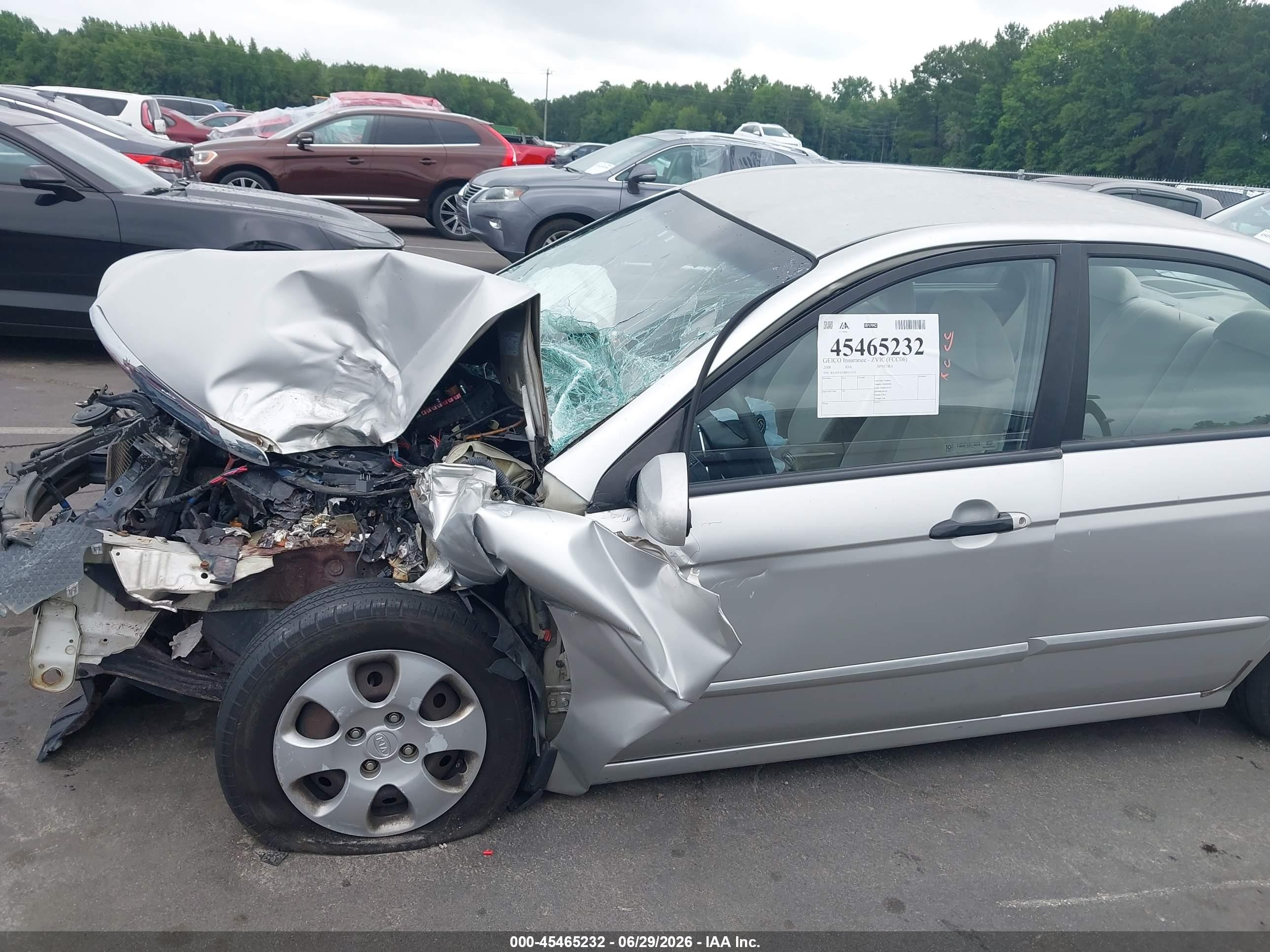 2008 Kia Spectra Ex Silver vin: KNAFE121885511412