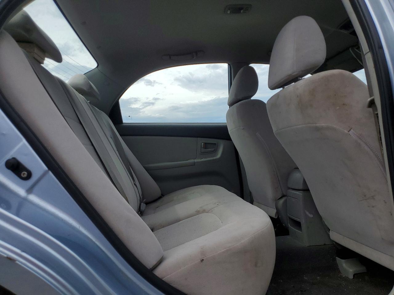 2008 Kia Spectra Lx Silver vin: KNAFE121885528243