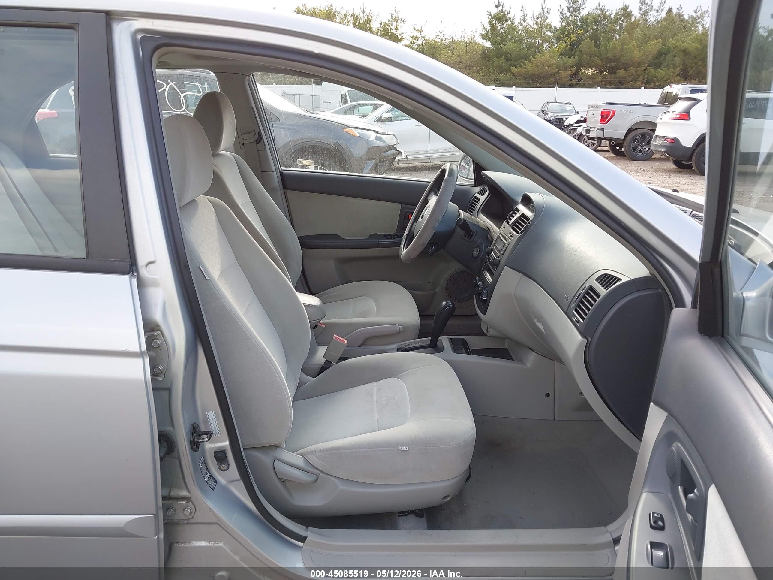 2005 Kia Spectra Ex/lx/sx Silver vin: KNAFE121955105649