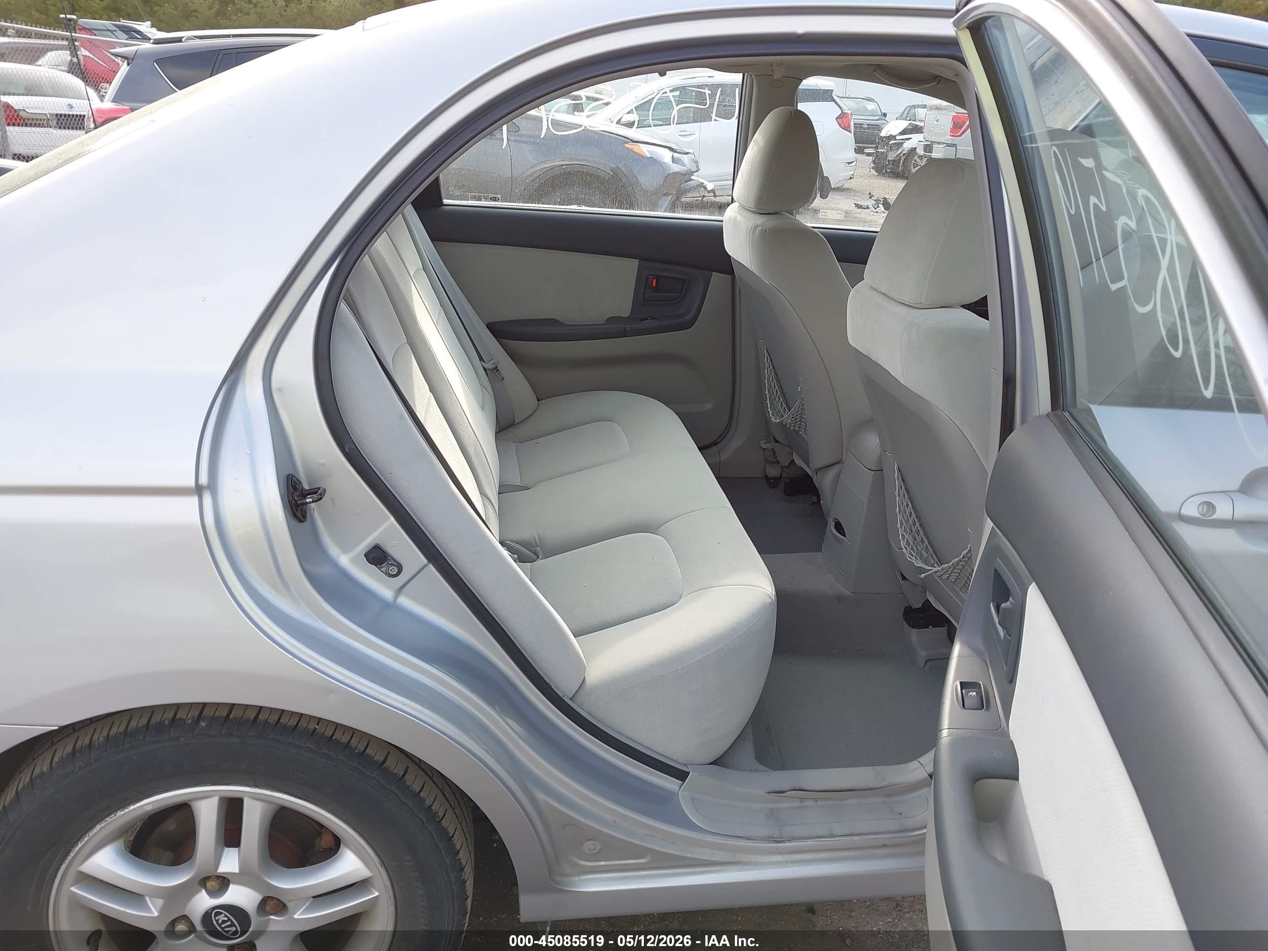 2005 Kia Spectra Ex/lx/sx Silver vin: KNAFE121955105649