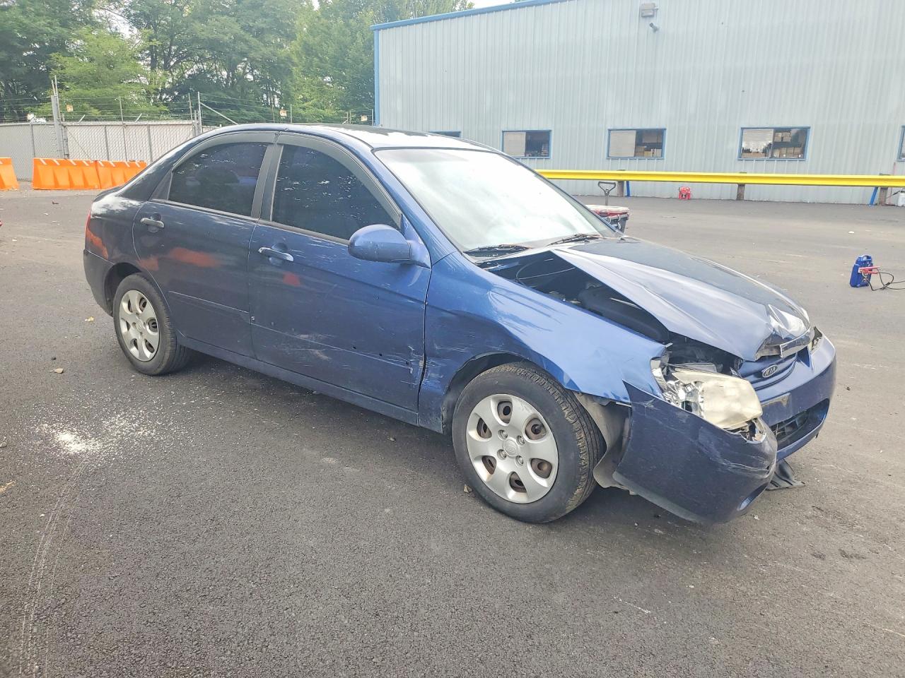 2005 Kia Spectra Blue vin: KNAFE121955170274