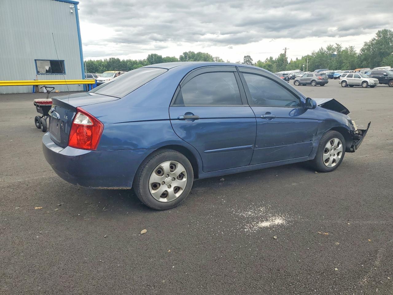 2005 Kia Spectra Blue vin: KNAFE121955170274