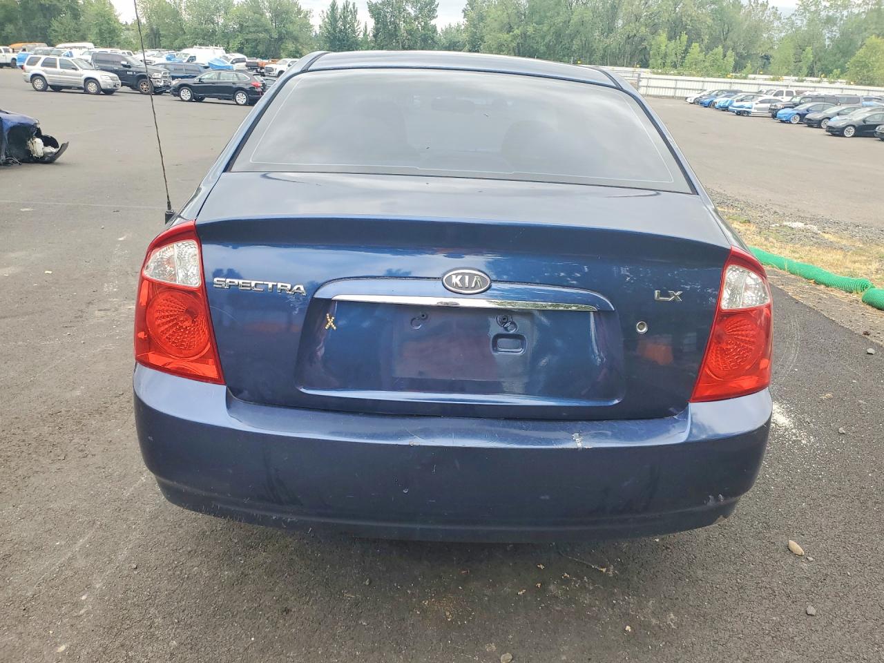 2005 Kia Spectra Blue vin: KNAFE121955170274