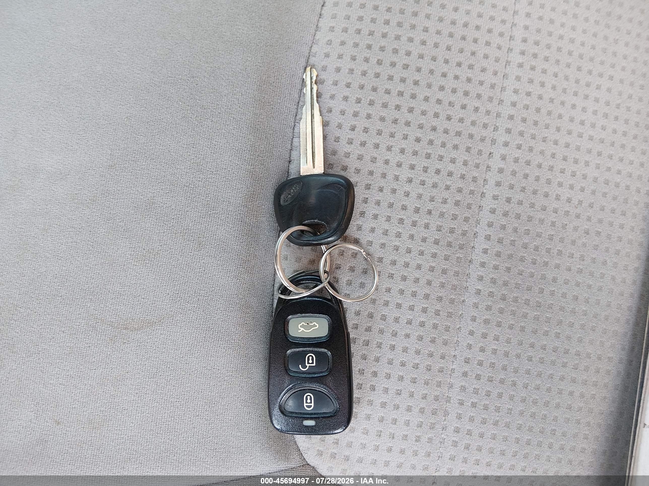 2007 Kia Spectra Ex Серебряный vin: KNAFE121975395720