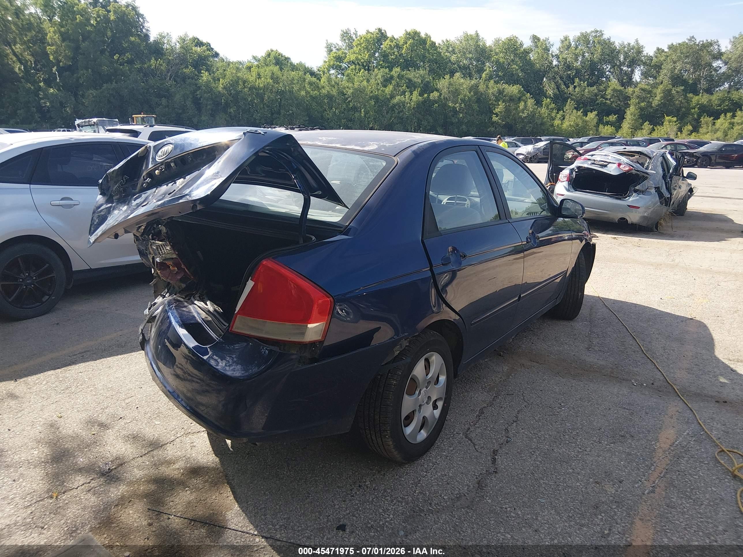 2007 Kia Spectra Ex Blue vin: KNAFE121975435312