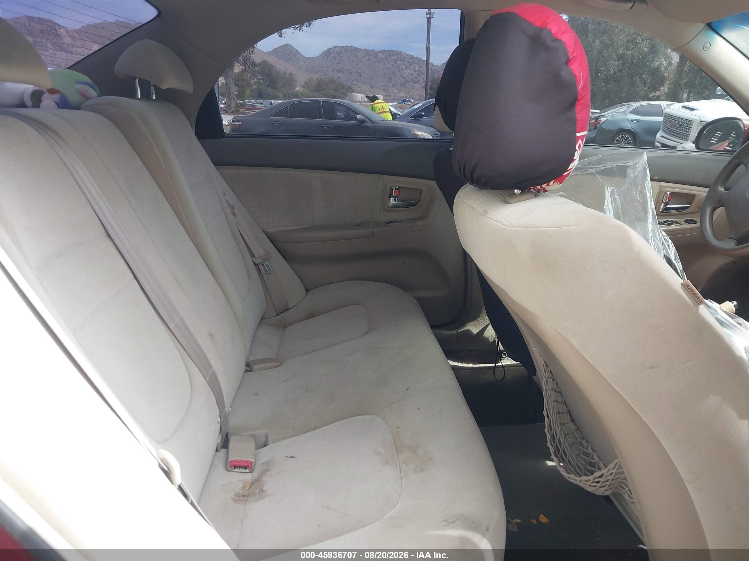 2007 Kia Spectra Ex Red vin: KNAFE121975439327