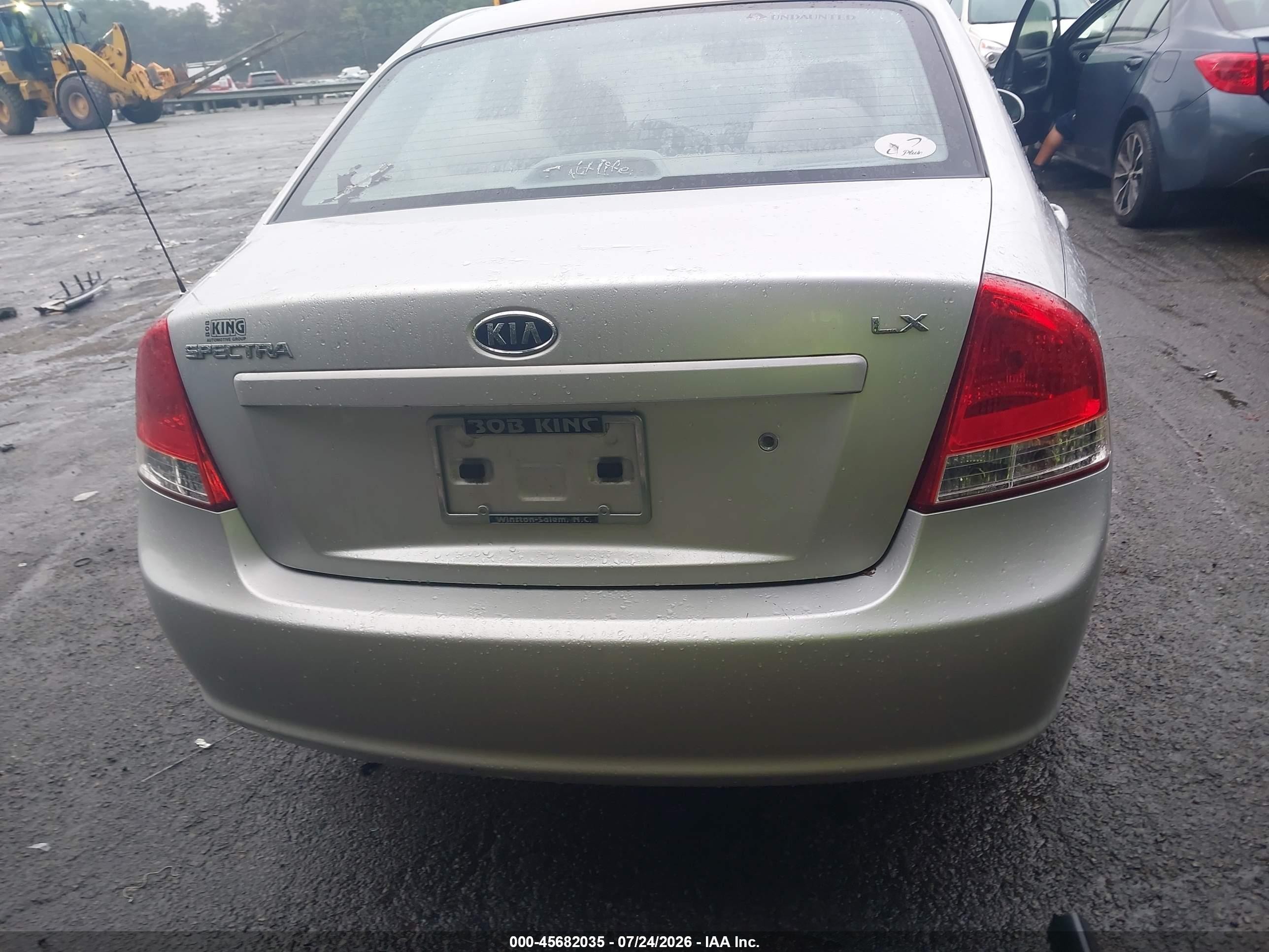 2008 Kia Spectra Lx Silver vin: KNAFE121985508812