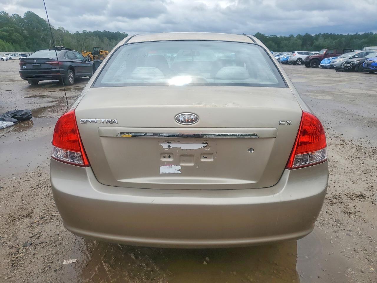 2008 Kia Spectra Lx Gold vin: KNAFE121985513508