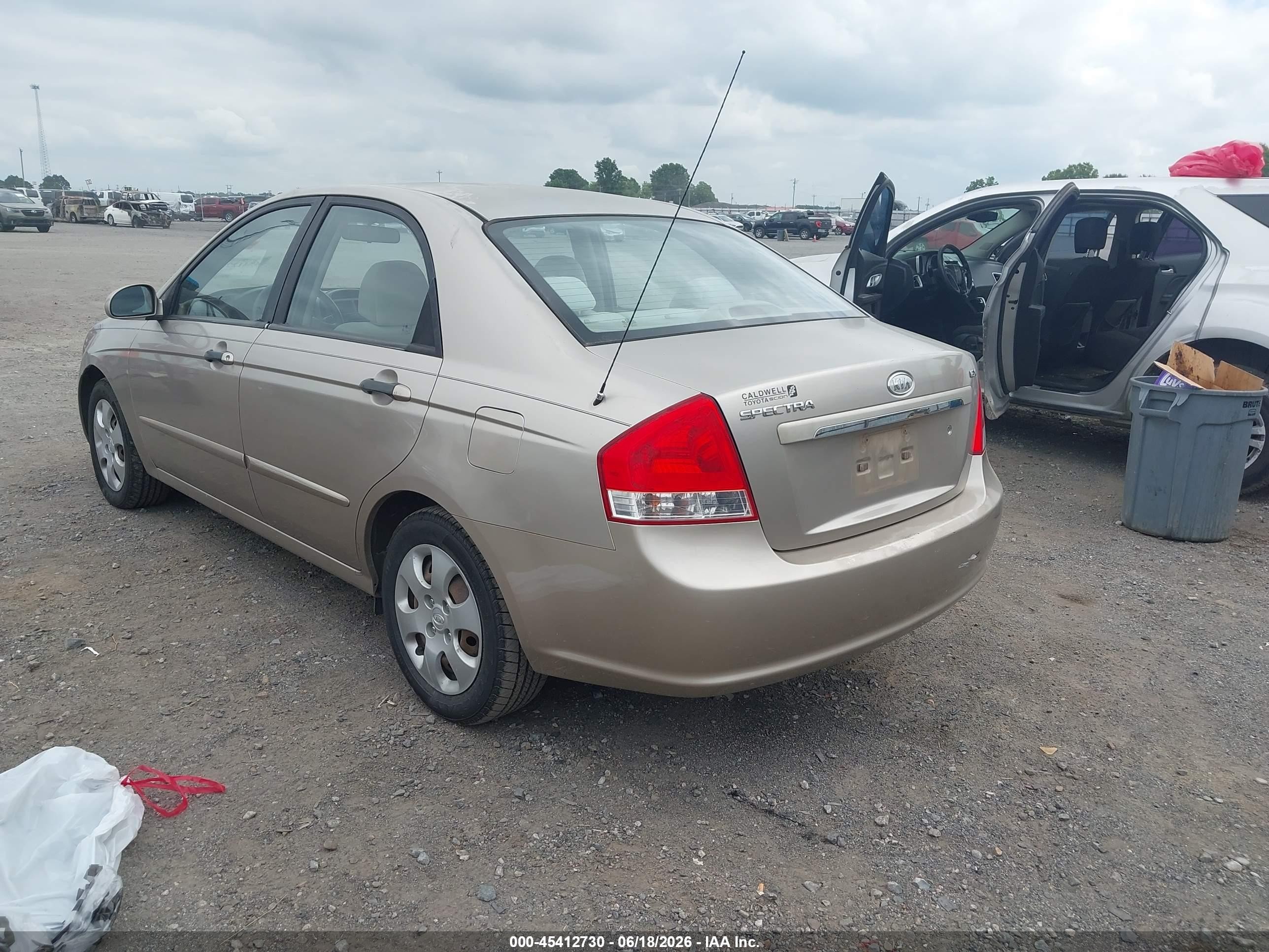 2008 Kia Spectra Ex Champagne vin: KNAFE121985577208