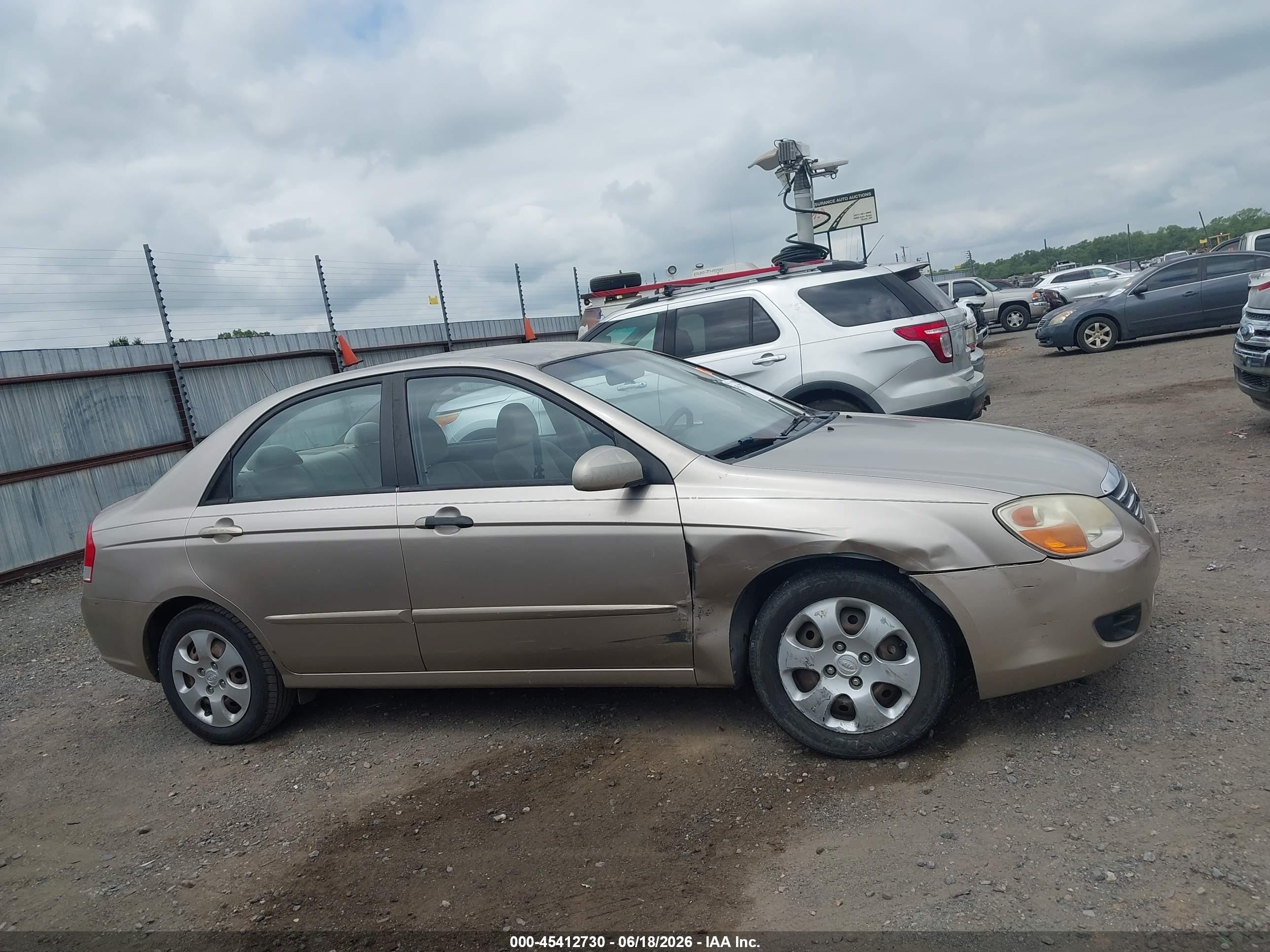 2008 Kia Spectra Ex Champagne vin: KNAFE121985577208