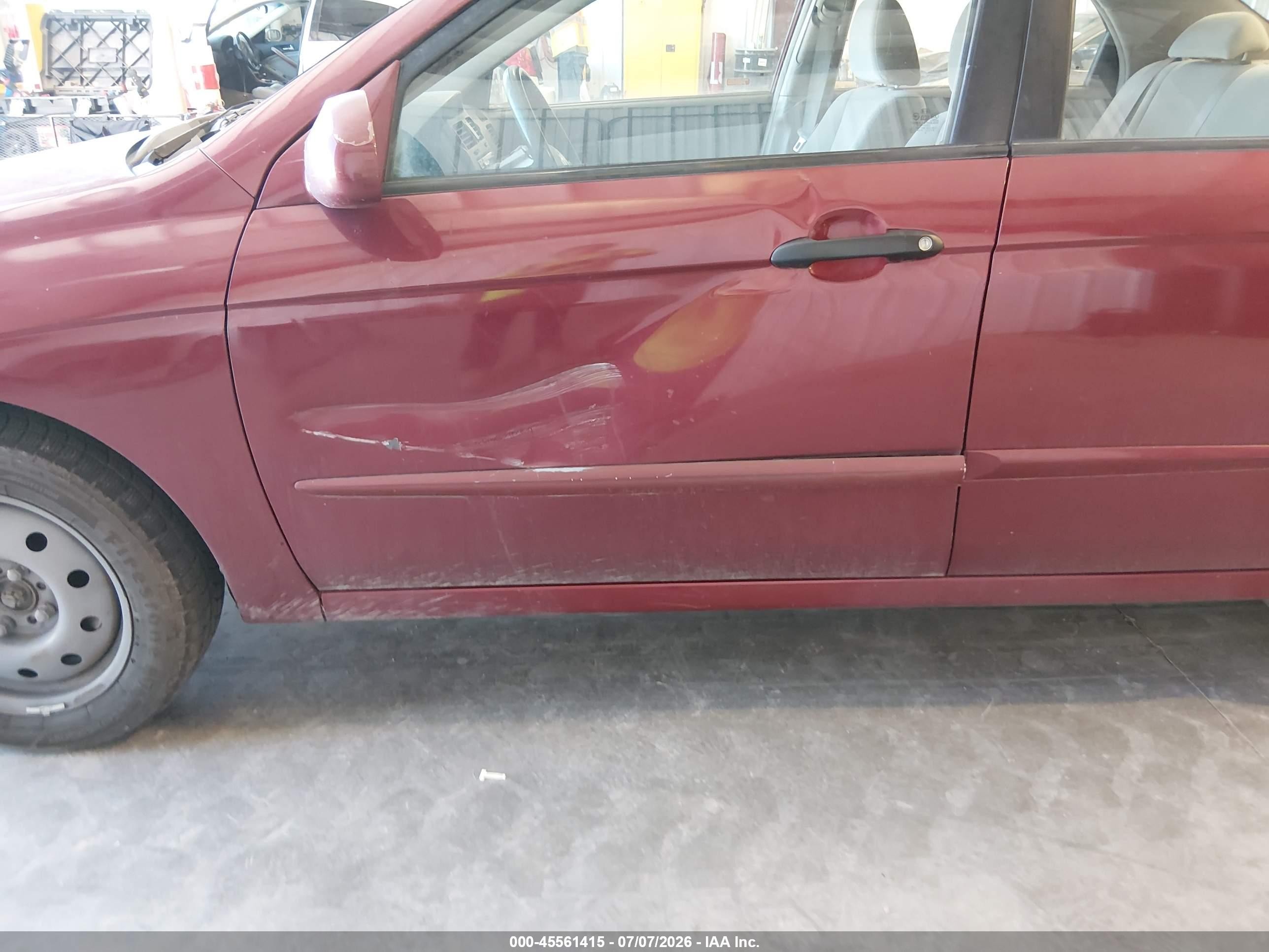 2005 Kia Spectra Ex/lx/sx Burgundy vin: KNAFE121X55164841