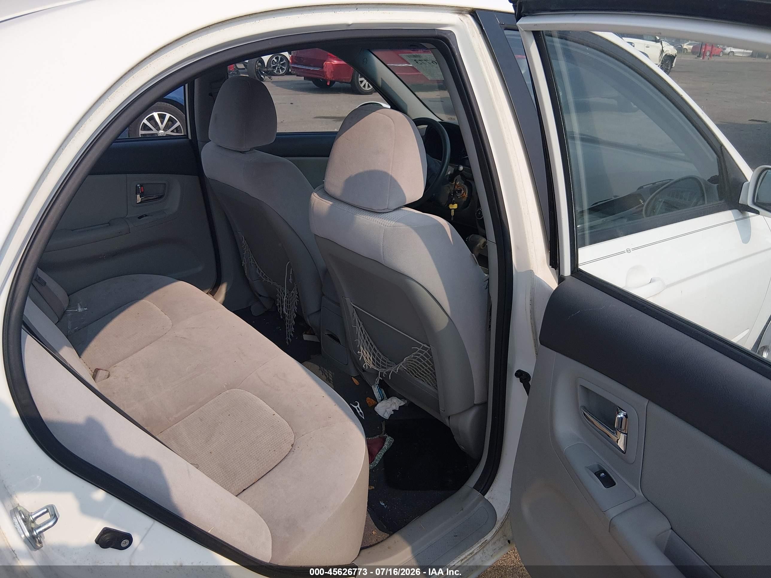 2008 Kia Spectra Ex Белый vin: KNAFE121X85557114