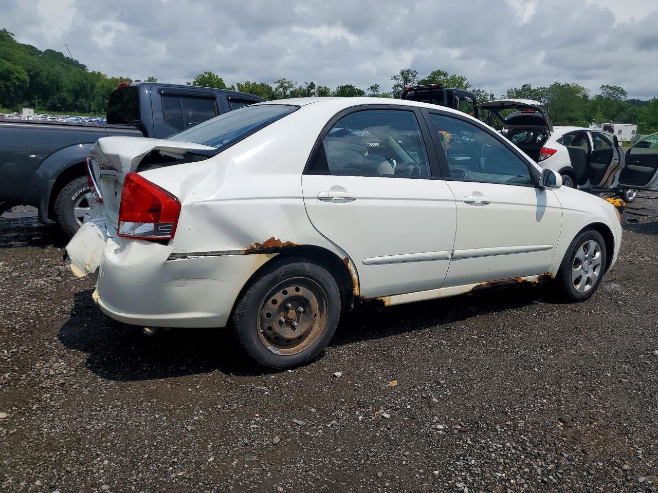 2008 Kia Spectra Lx Белый vin: KNAFE121X85558750