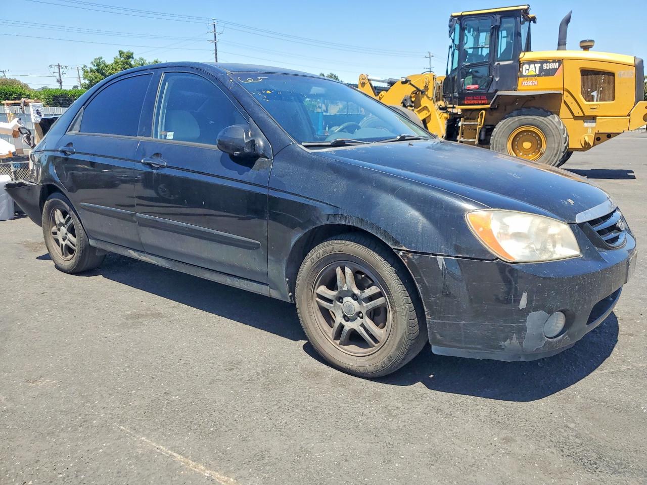 2005 Kia Spectra 4d Black vin: KNAFE122055102566