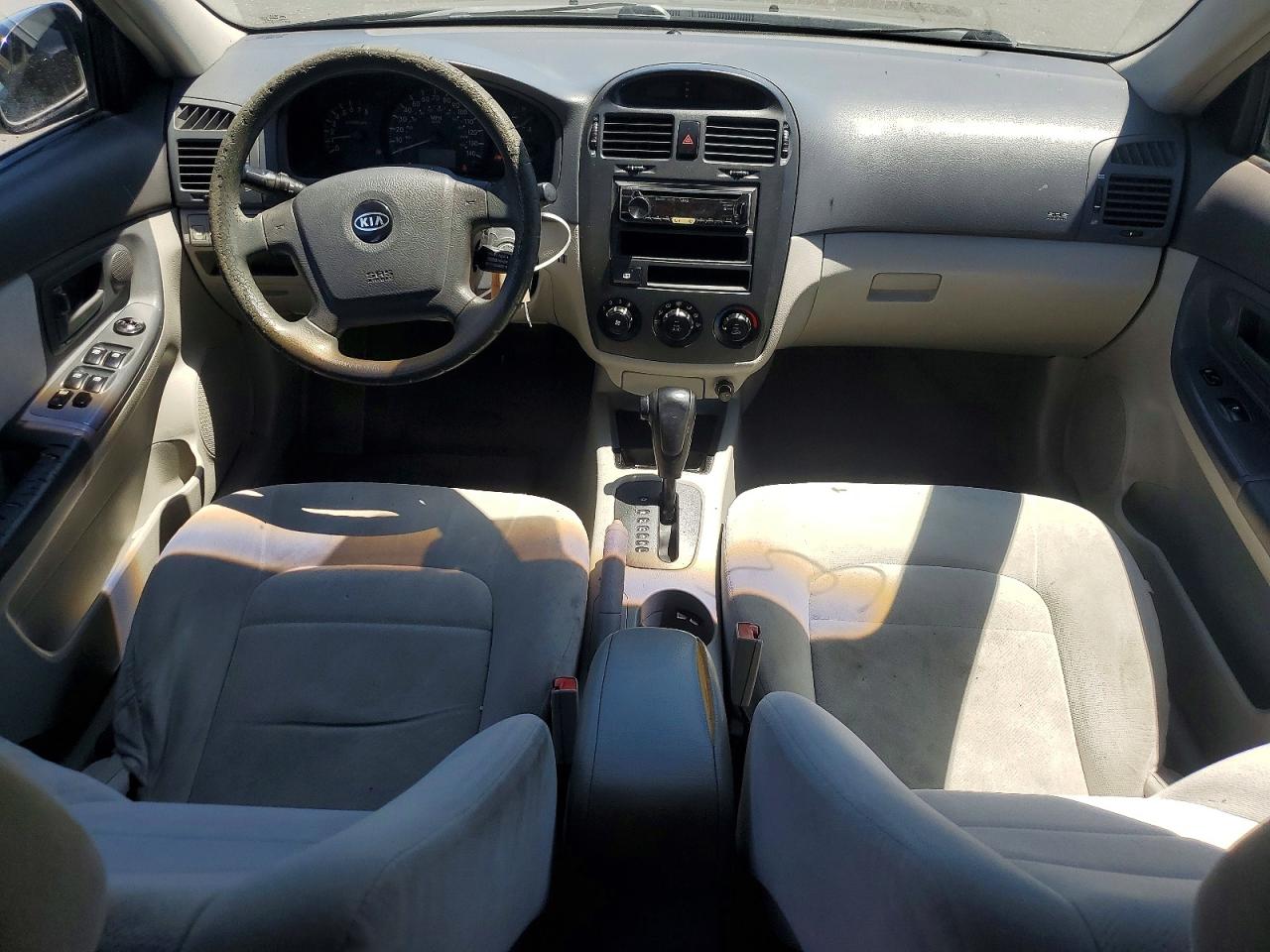 2005 Kia Spectra 4d Black vin: KNAFE122055102566