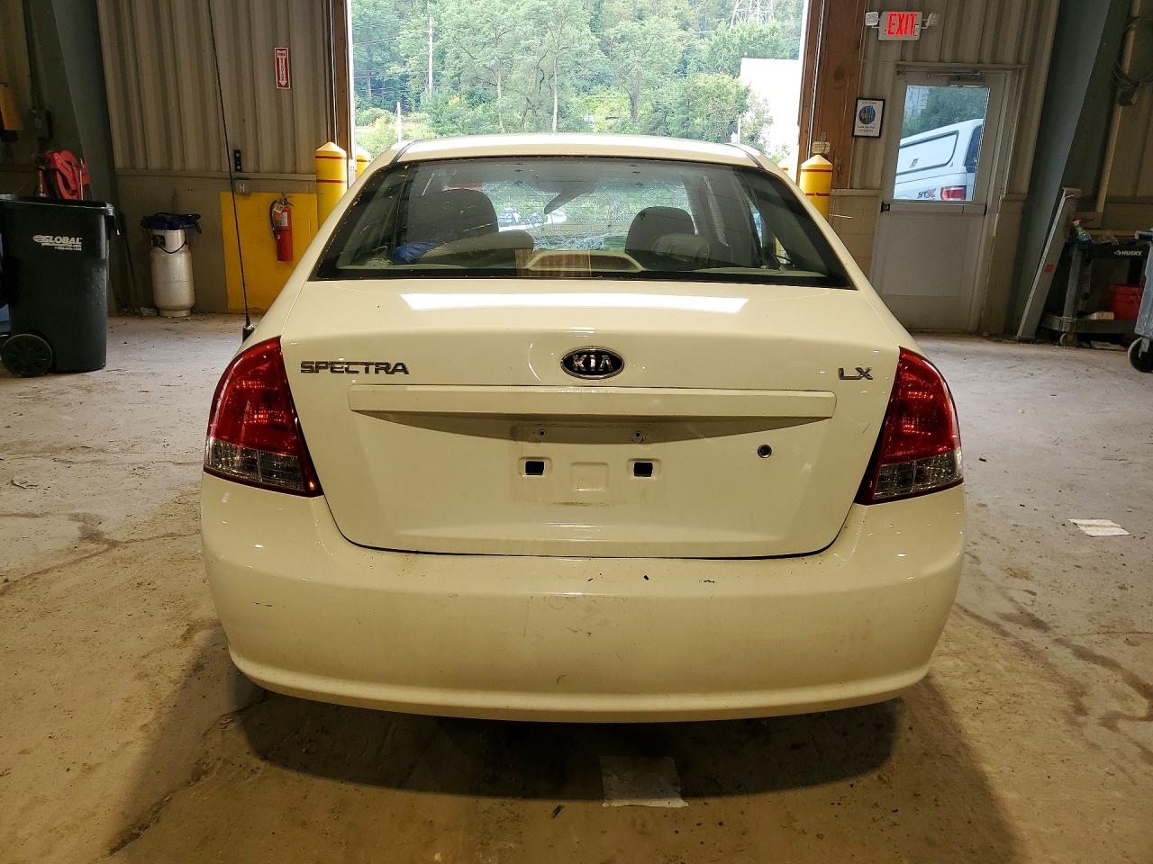 2008 Kia Spectra Lx White vin: KNAFE122085548527