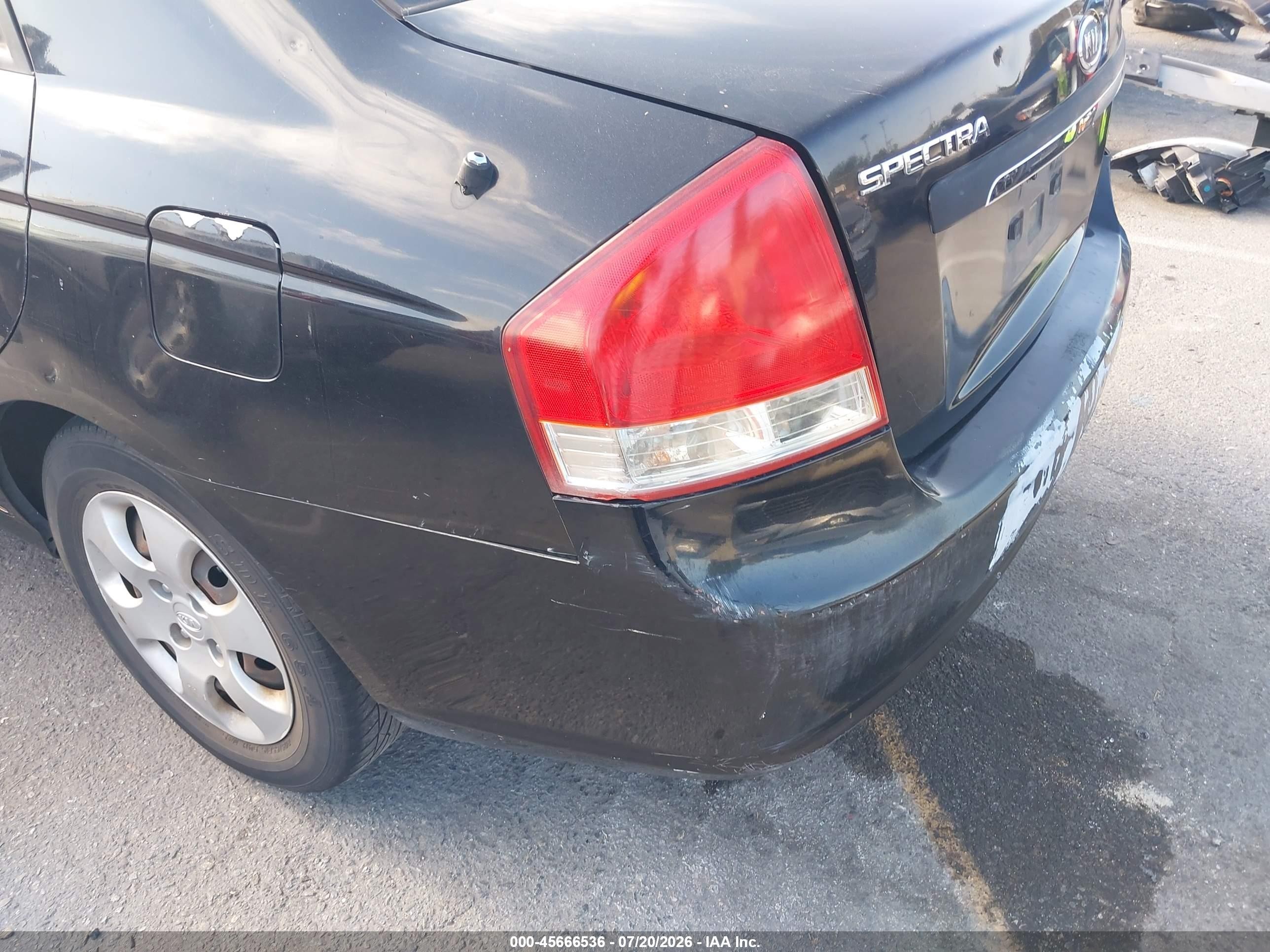 2008 Kia Spectra Ex Черный vin: KNAFE122185584775