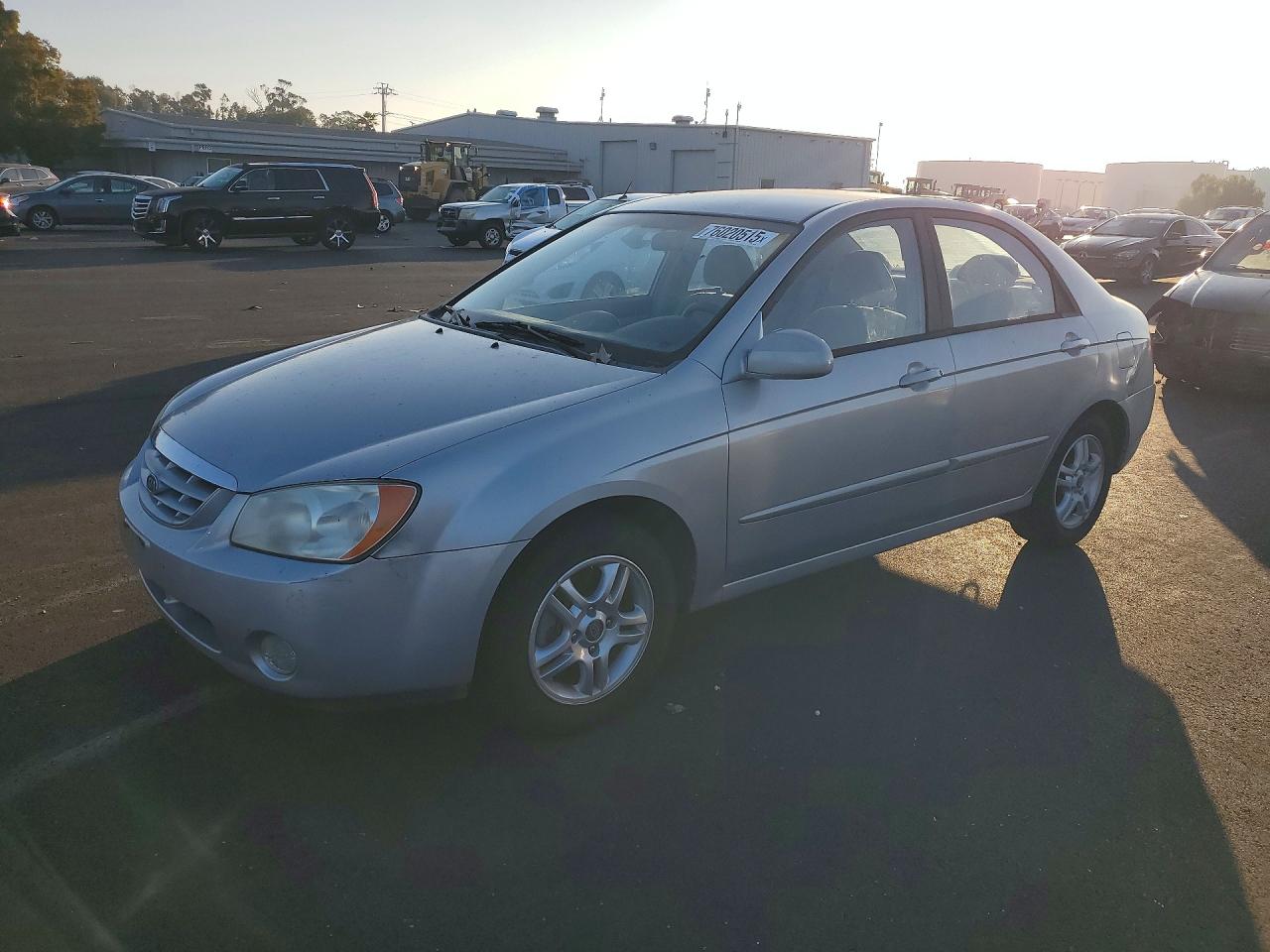 2004 Kia Spectra Lx Silver vin: KNAFE122445008611