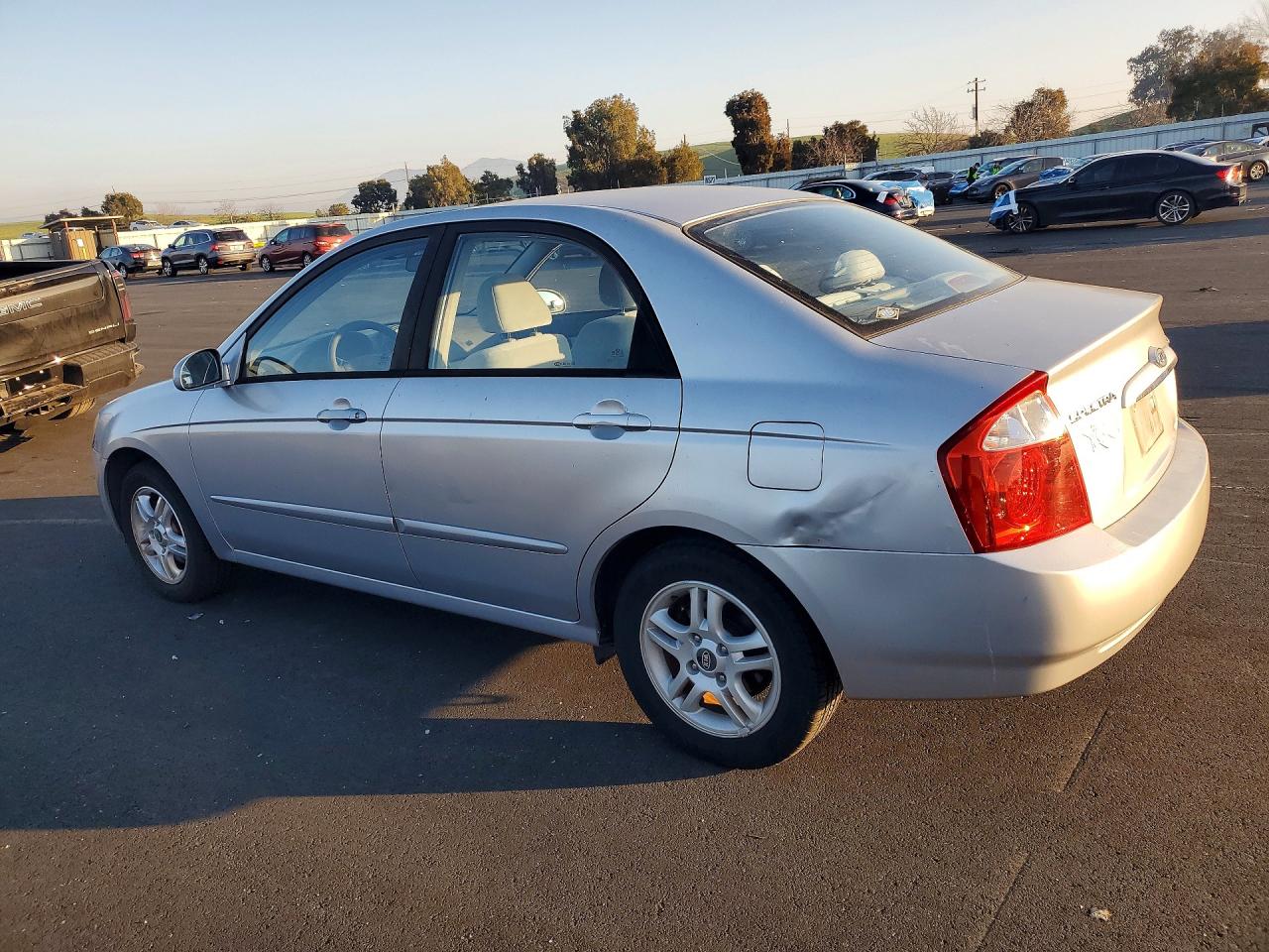 2004 Kia Spectra Lx Silver vin: KNAFE122445008611