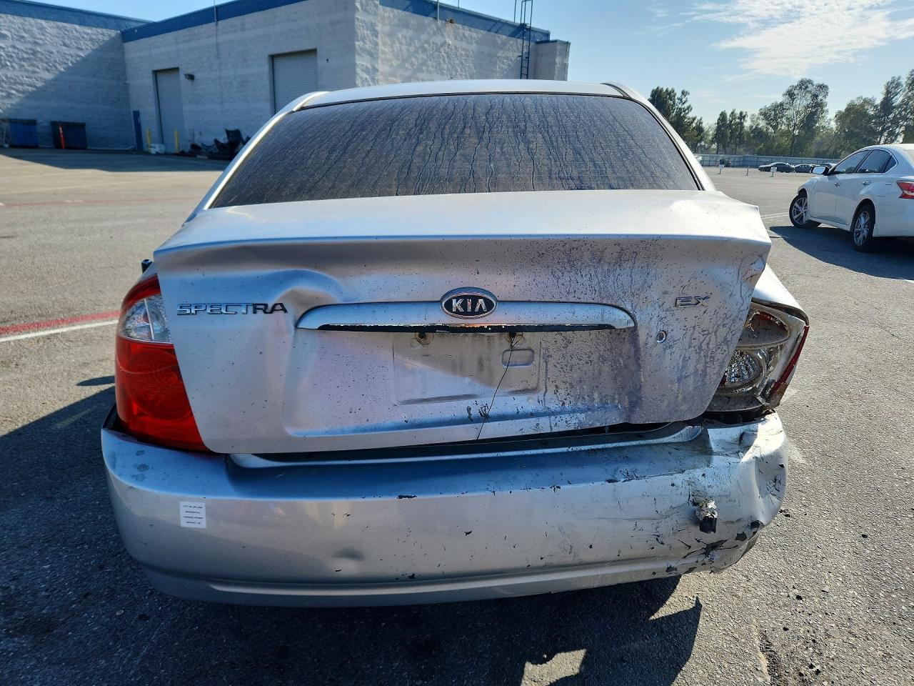 2005 Kia Spectra Lx Silver vin: KNAFE122455204646