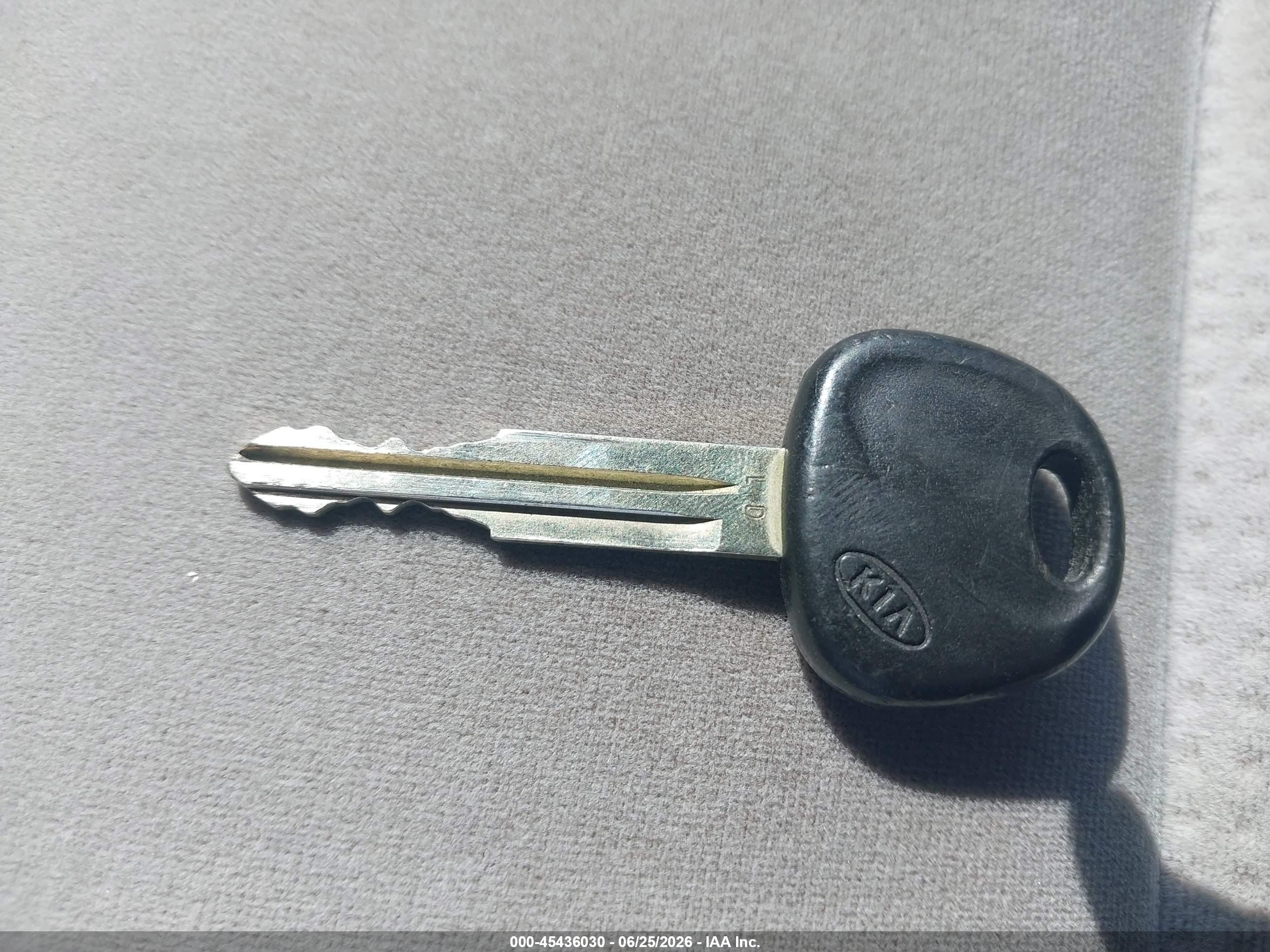 2008 Kia Spectra Ex Silver vin: KNAFE122485560387