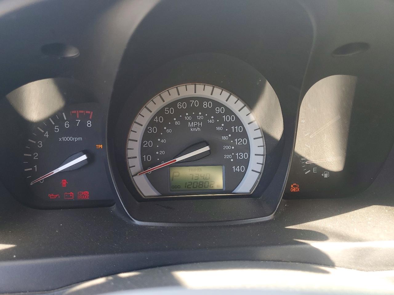 2007 Kia Spectra Lx Серебряный vin: KNAFE122575485584