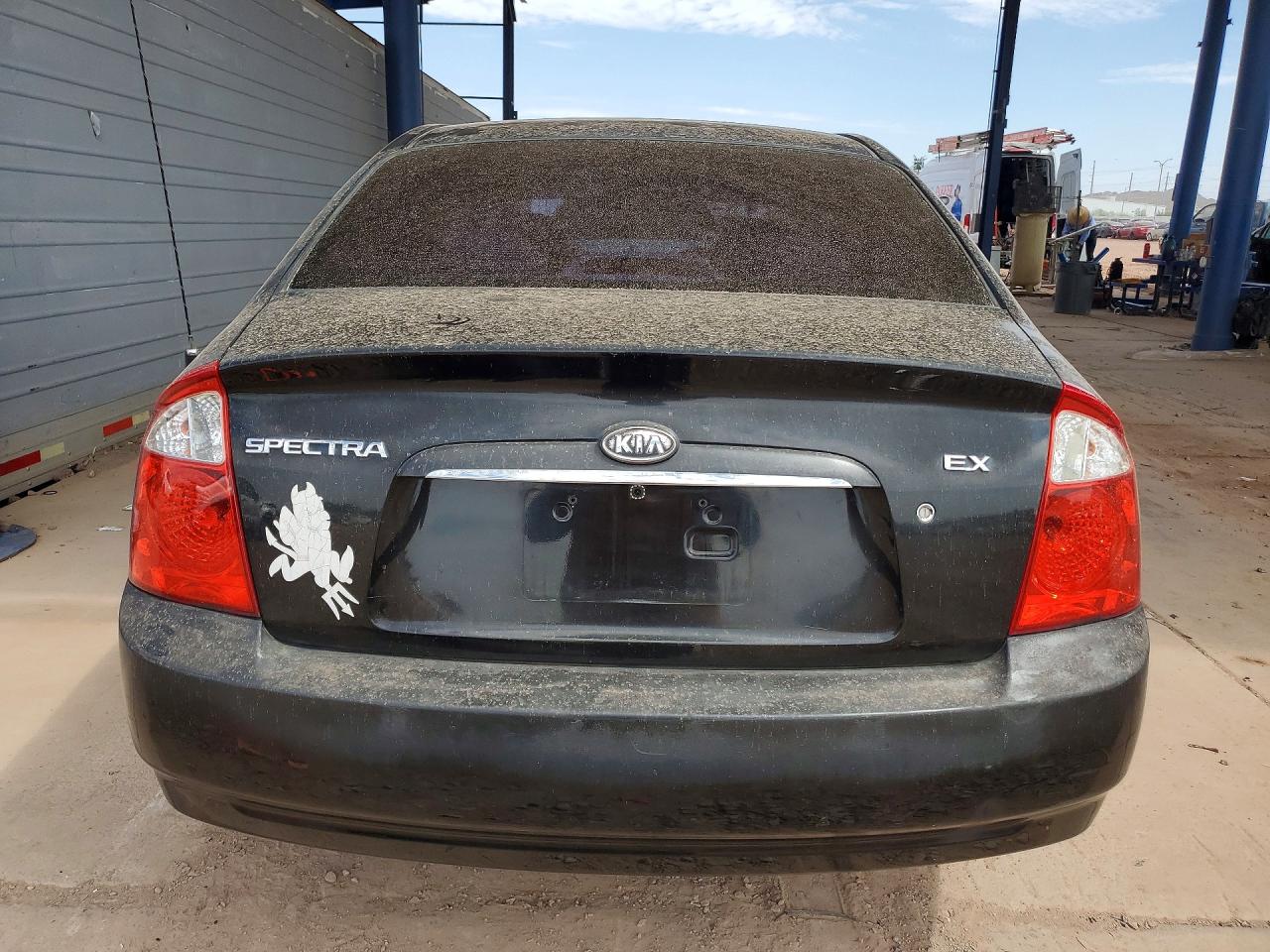 2006 Kia Spectra Ex Black vin: KNAFE122665261612