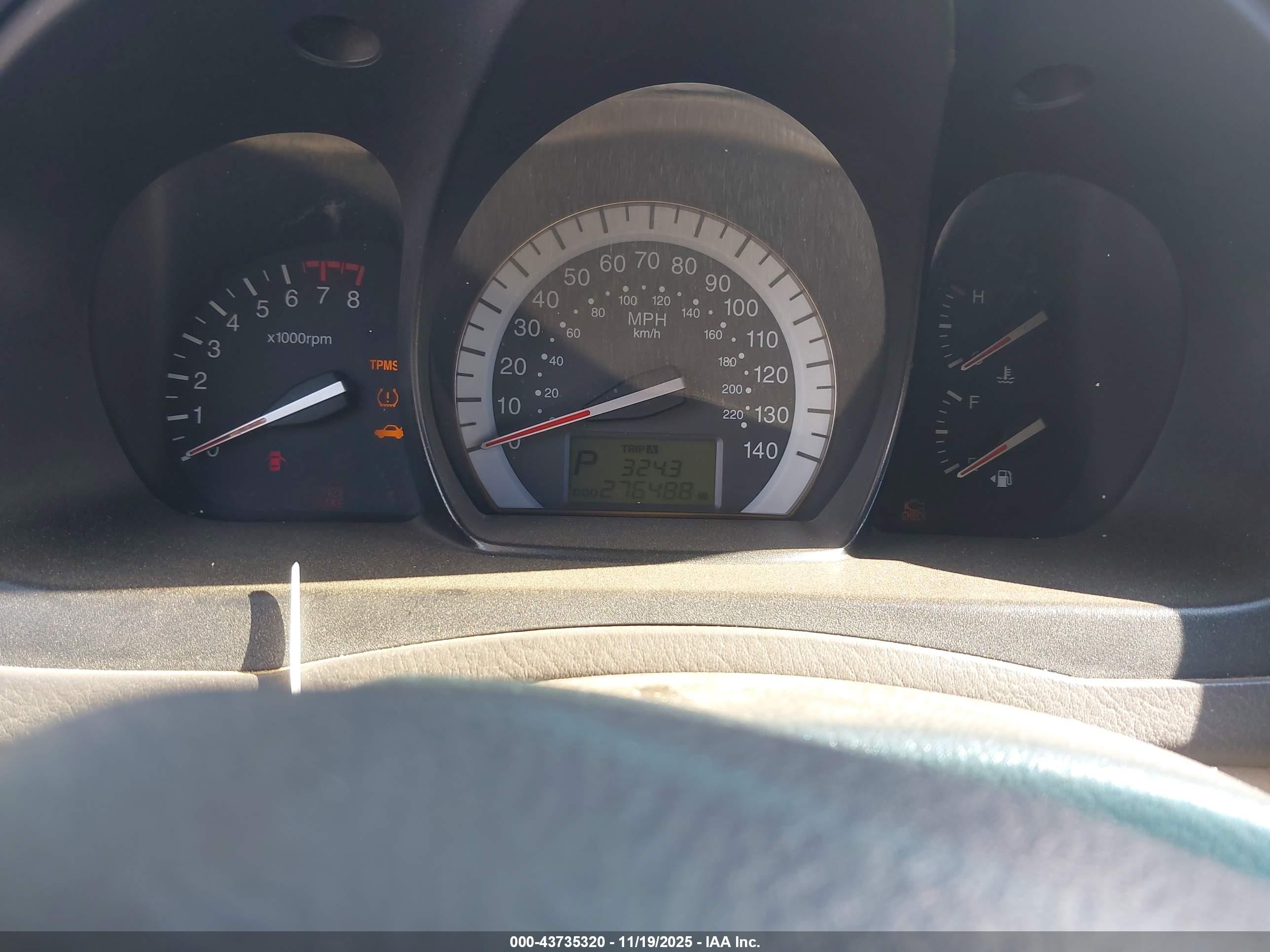 2007 Kia Spectra Ex Beige vin: KNAFE122675483259