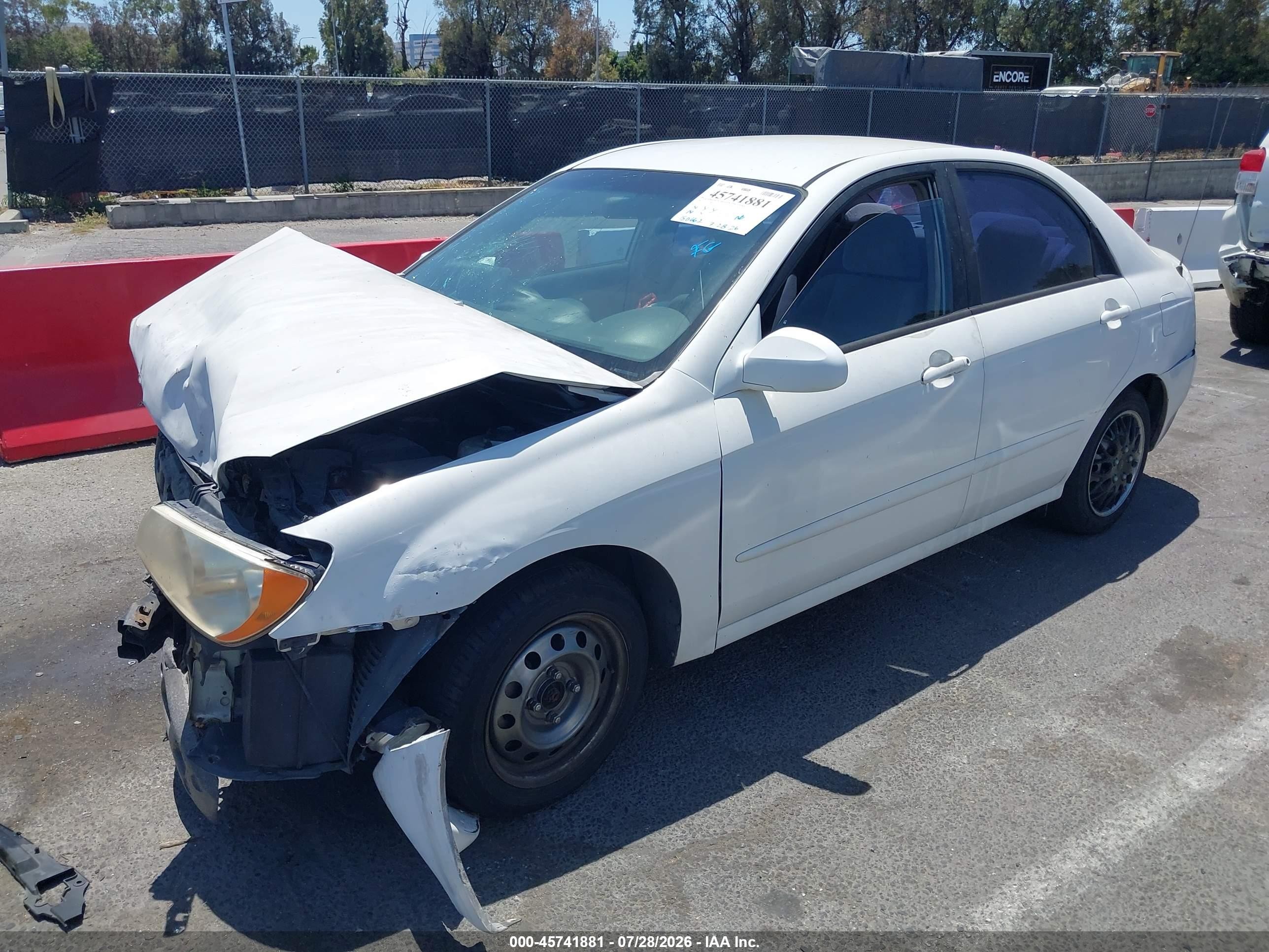 2005 Kia Spectra Ex/lx/sx White vin: KNAFE122755123818