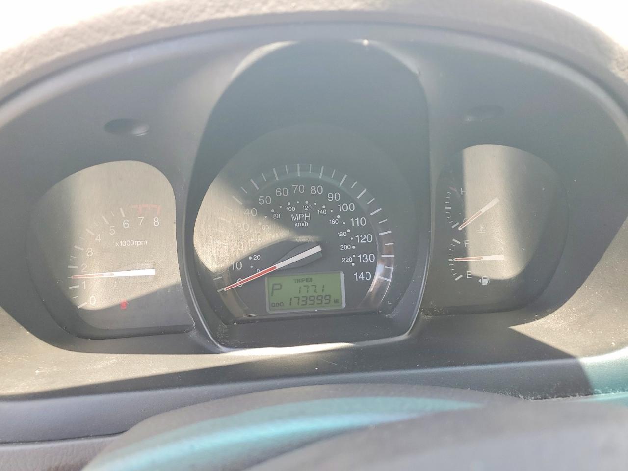 2008 Kia Spectra Lx Белый vin: KNAFE122785582674