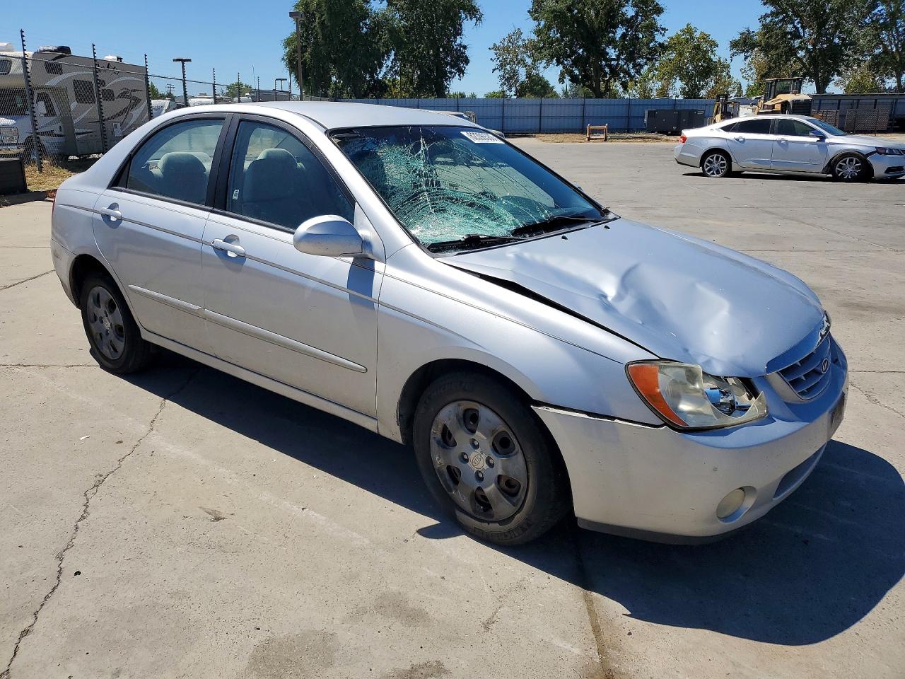2005 Kia Spectra Lx Silver vin: KNAFE122X55192339