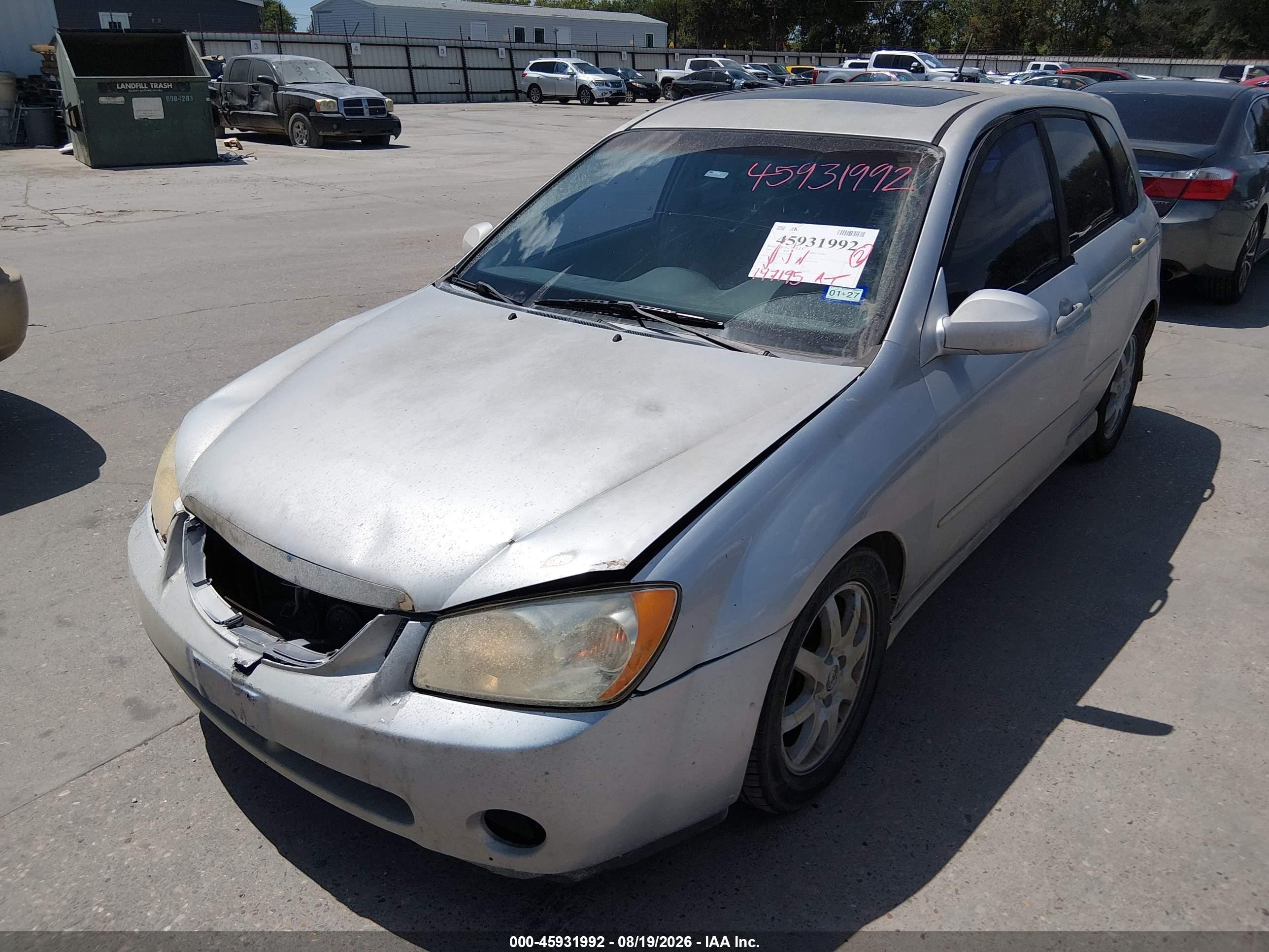 2005 Kia Spectra5   Silver vin: KNAFE161355125812
