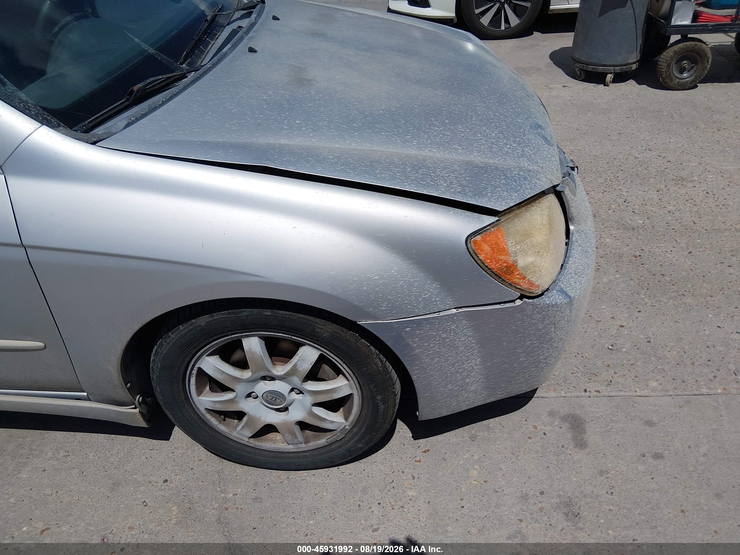 2005 Kia Spectra5   Silver vin: KNAFE161355125812