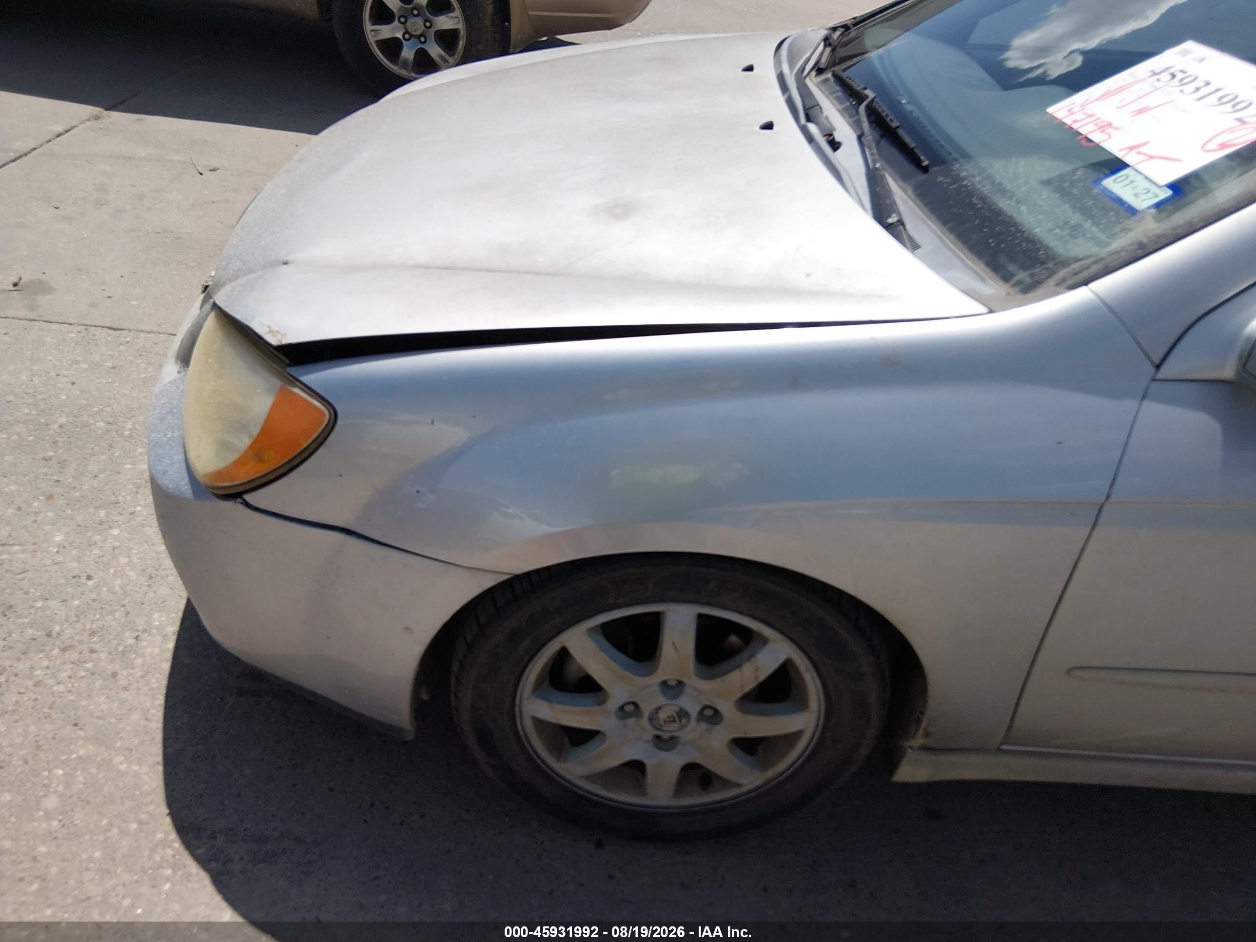 2005 Kia Spectra5   Silver vin: KNAFE161355125812
