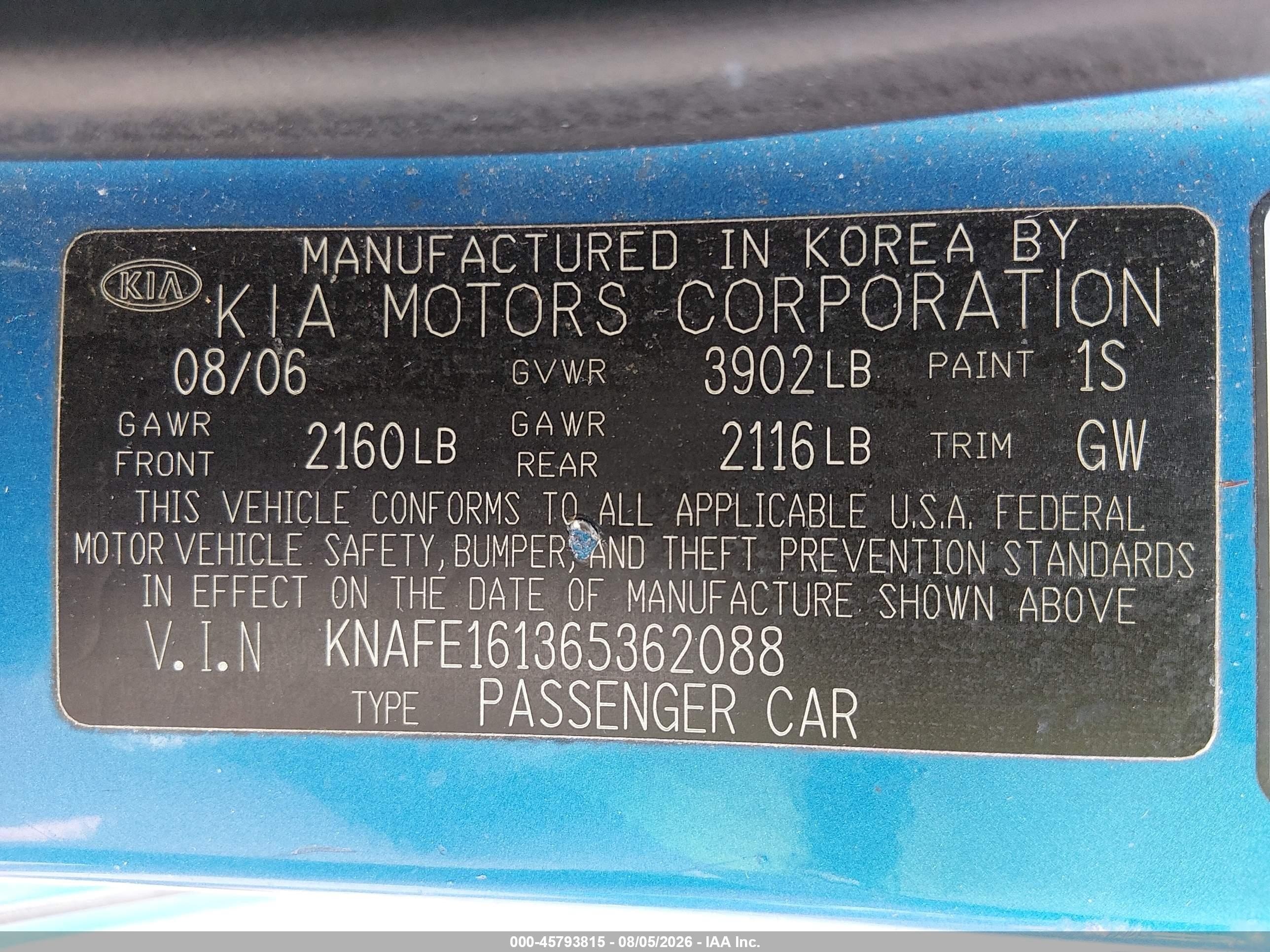 2006 Kia Spectra5   Blue vin: KNAFE161365362088
