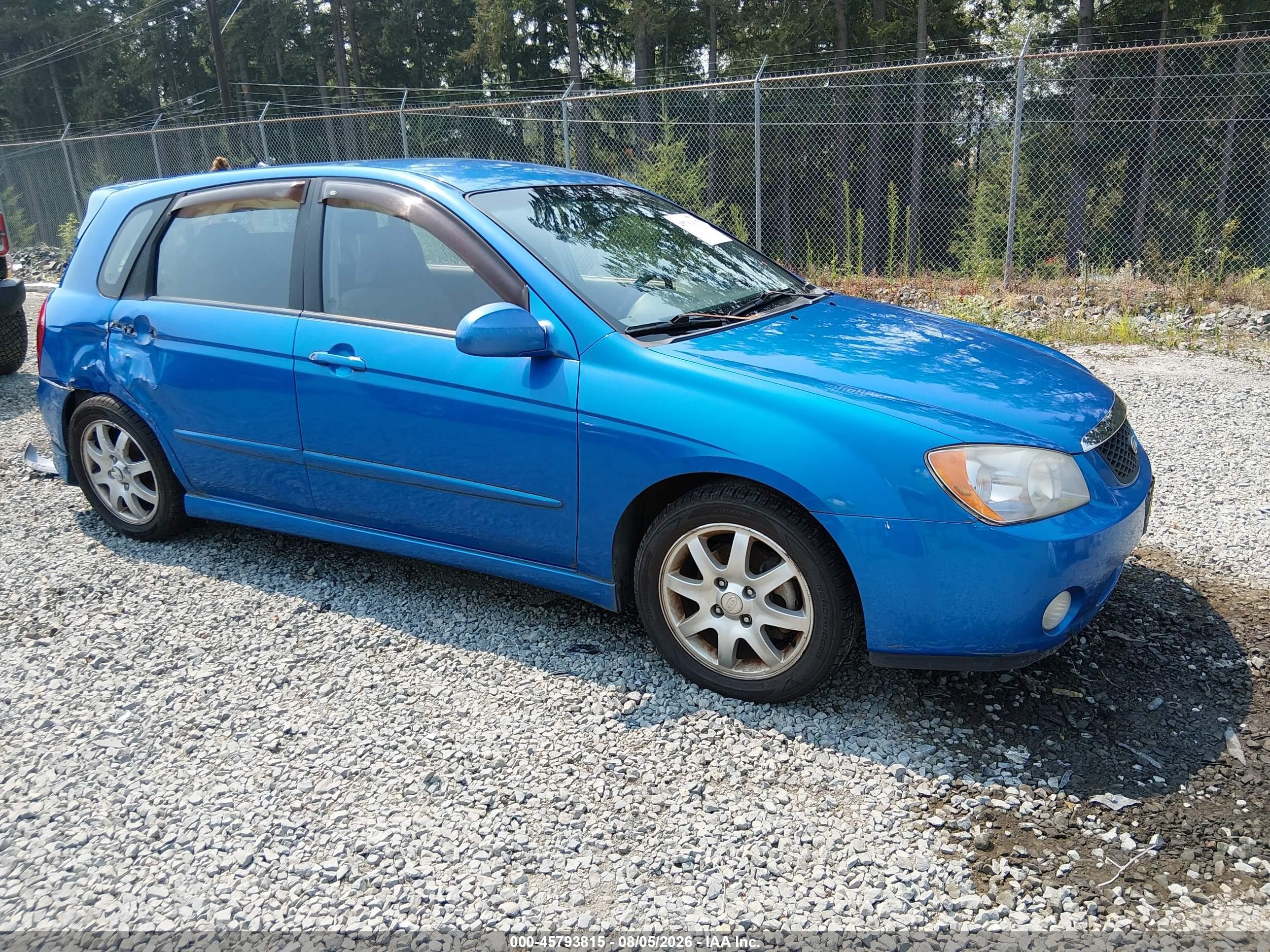2006 Kia Spectra5   Blue vin: KNAFE161365362088