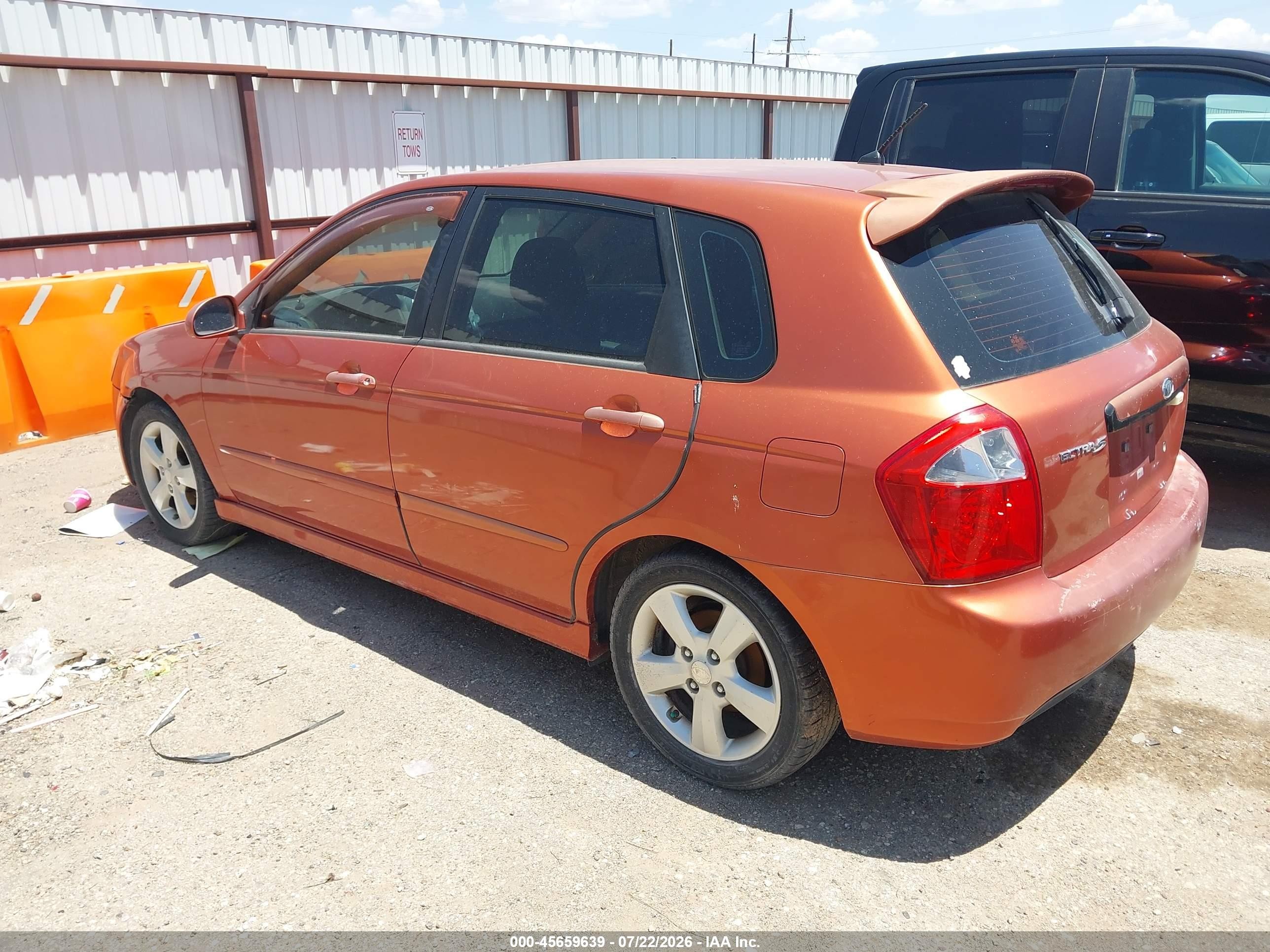 2008 Kia Spectra5 Sx Оранжевый vin: KNAFE161585013257