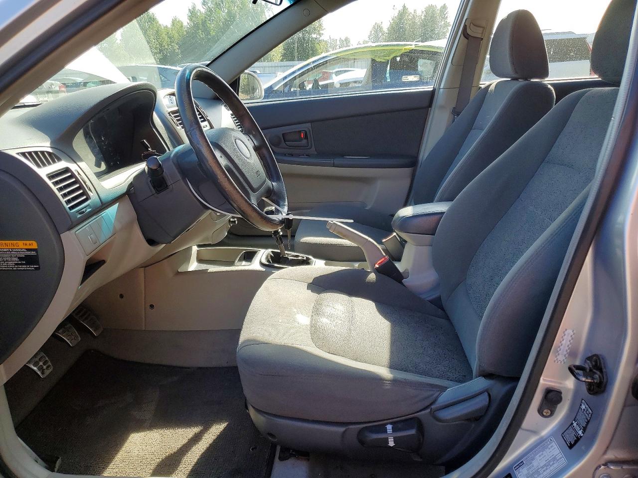 2005 Kia Spectra Spectra5 Silver vin: KNAFE161655117686