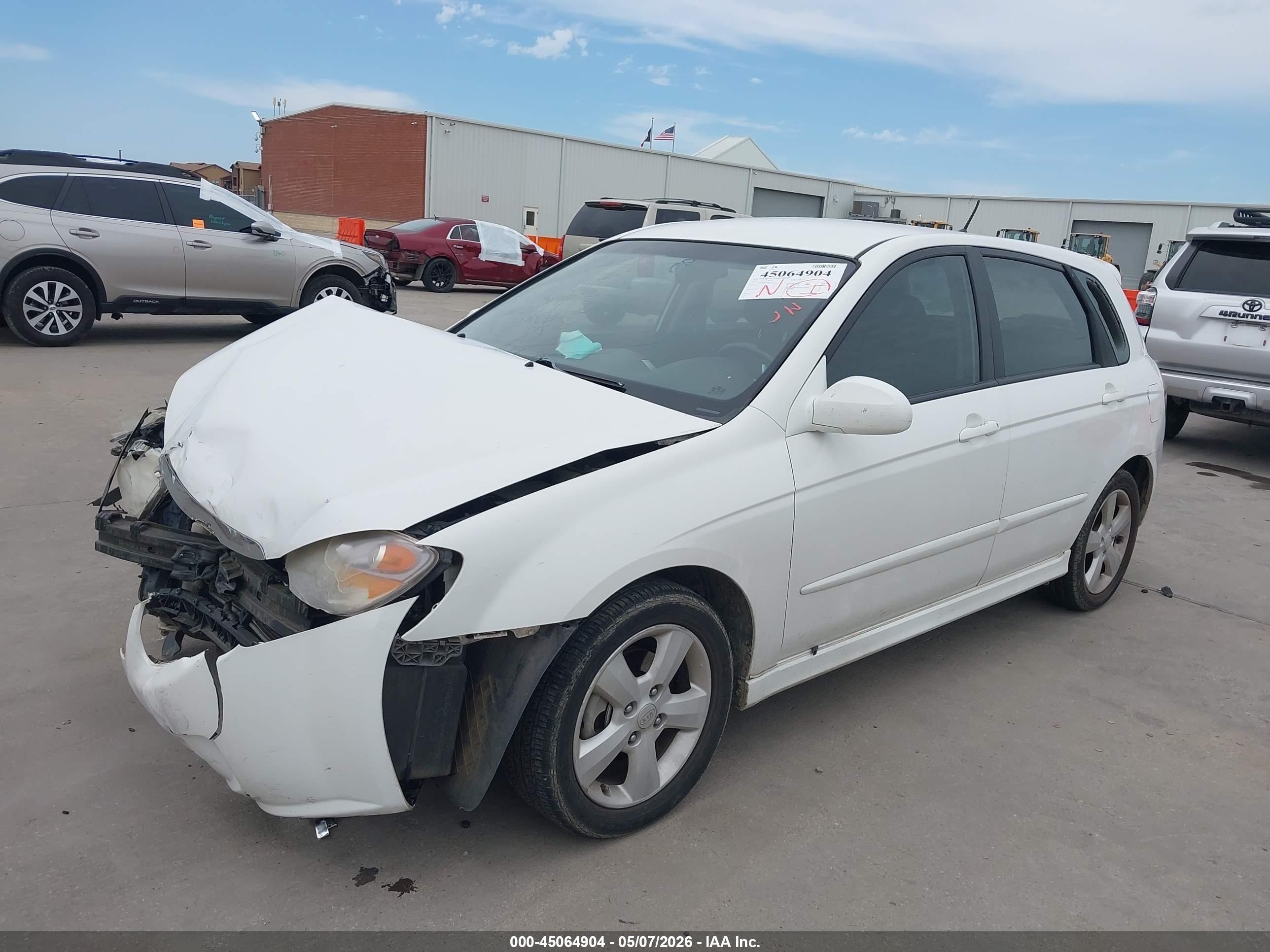 2007 Kia Spectra5 Sx White vin: KNAFE161675009653