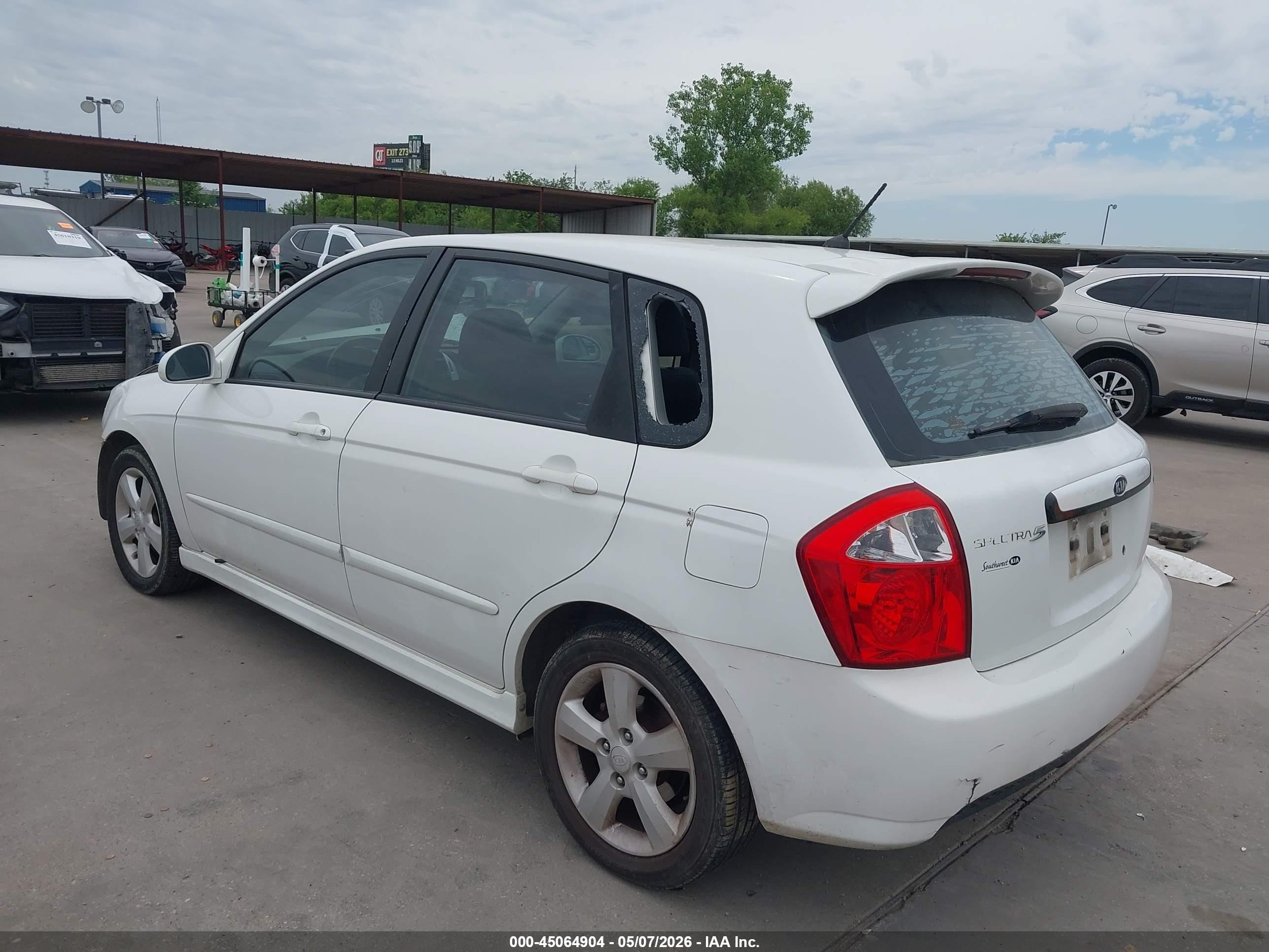 2007 Kia Spectra5 Sx White vin: KNAFE161675009653