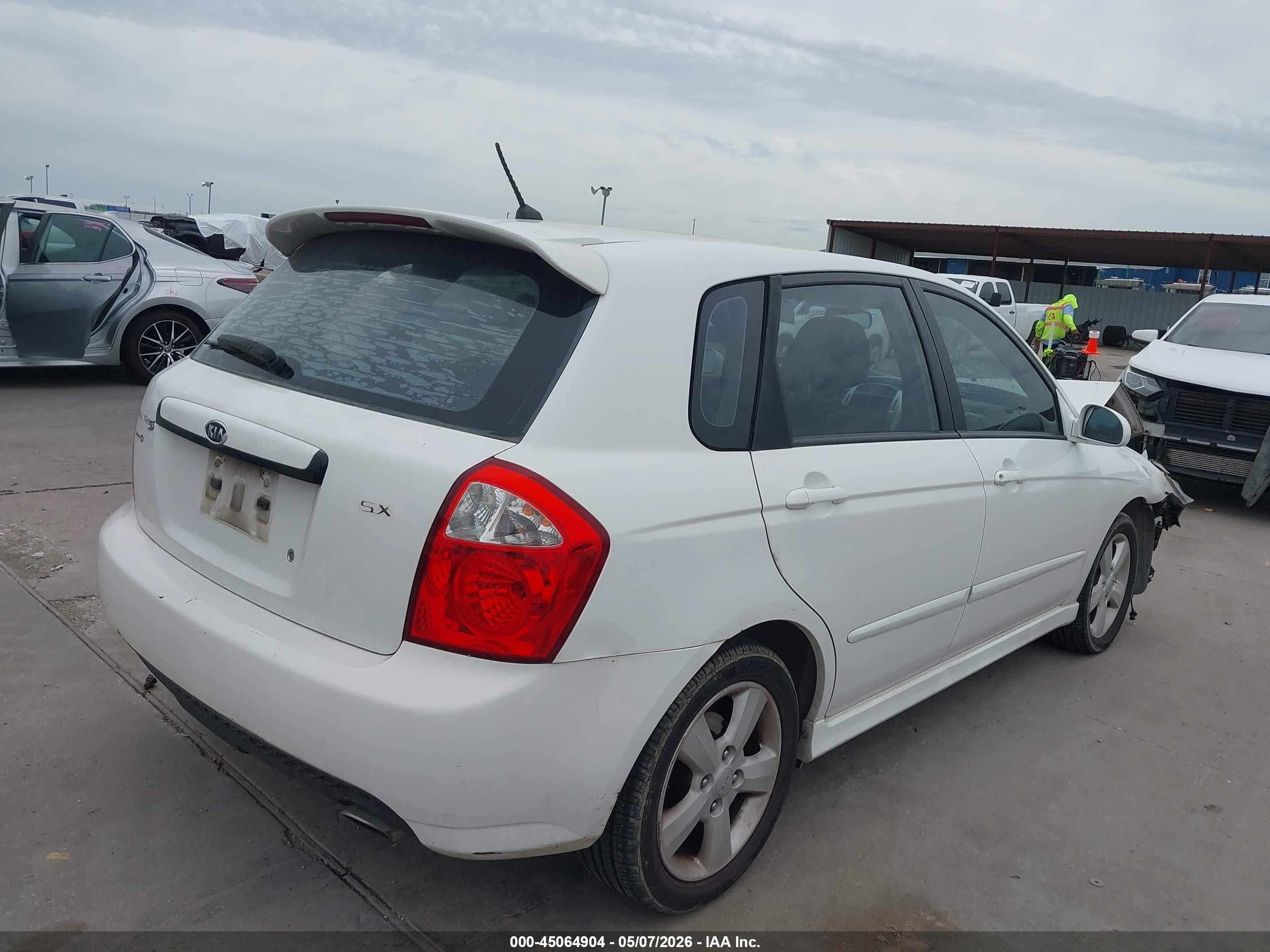 2007 Kia Spectra5 Sx White vin: KNAFE161675009653