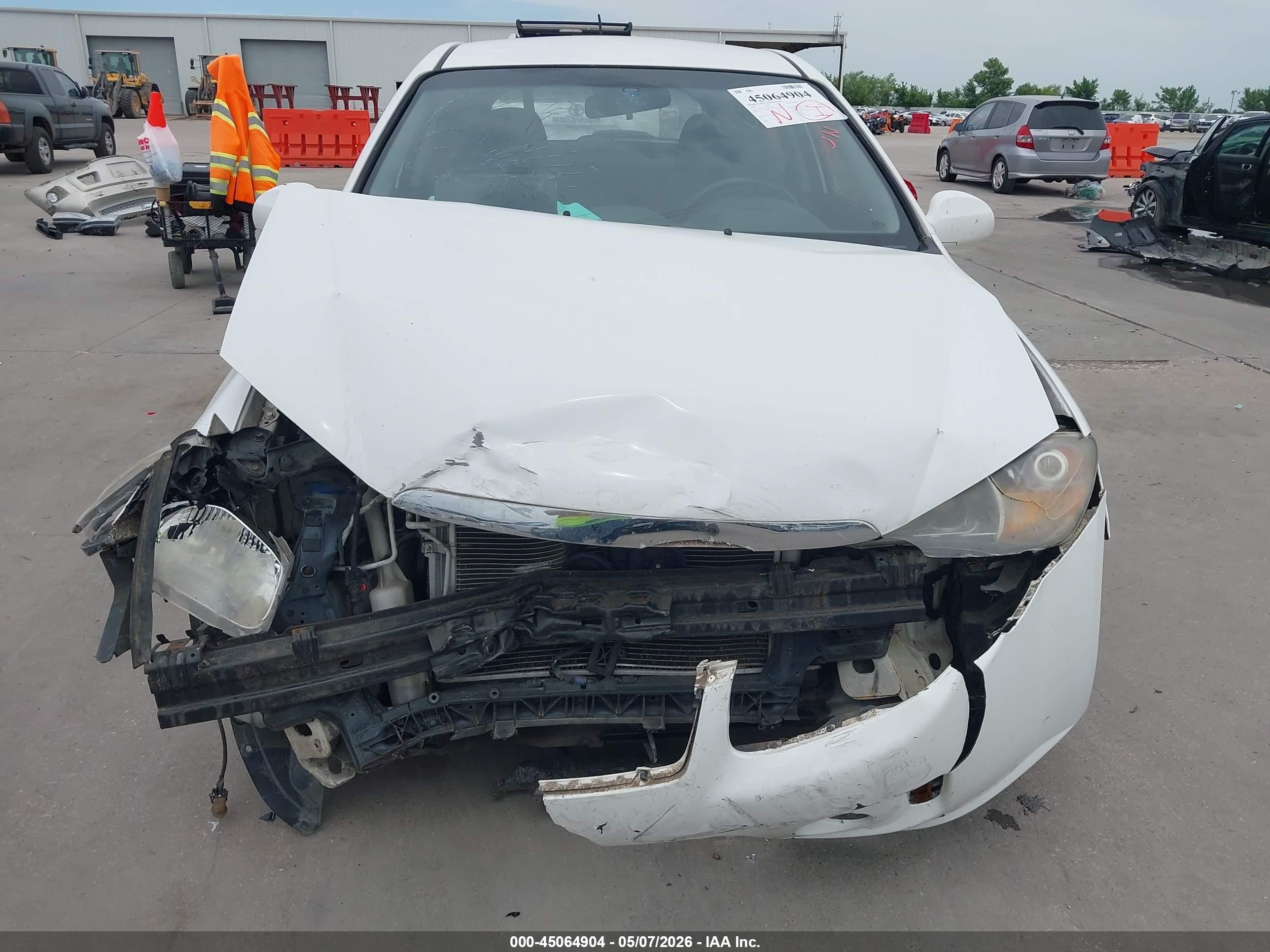 2007 Kia Spectra5 Sx White vin: KNAFE161675009653