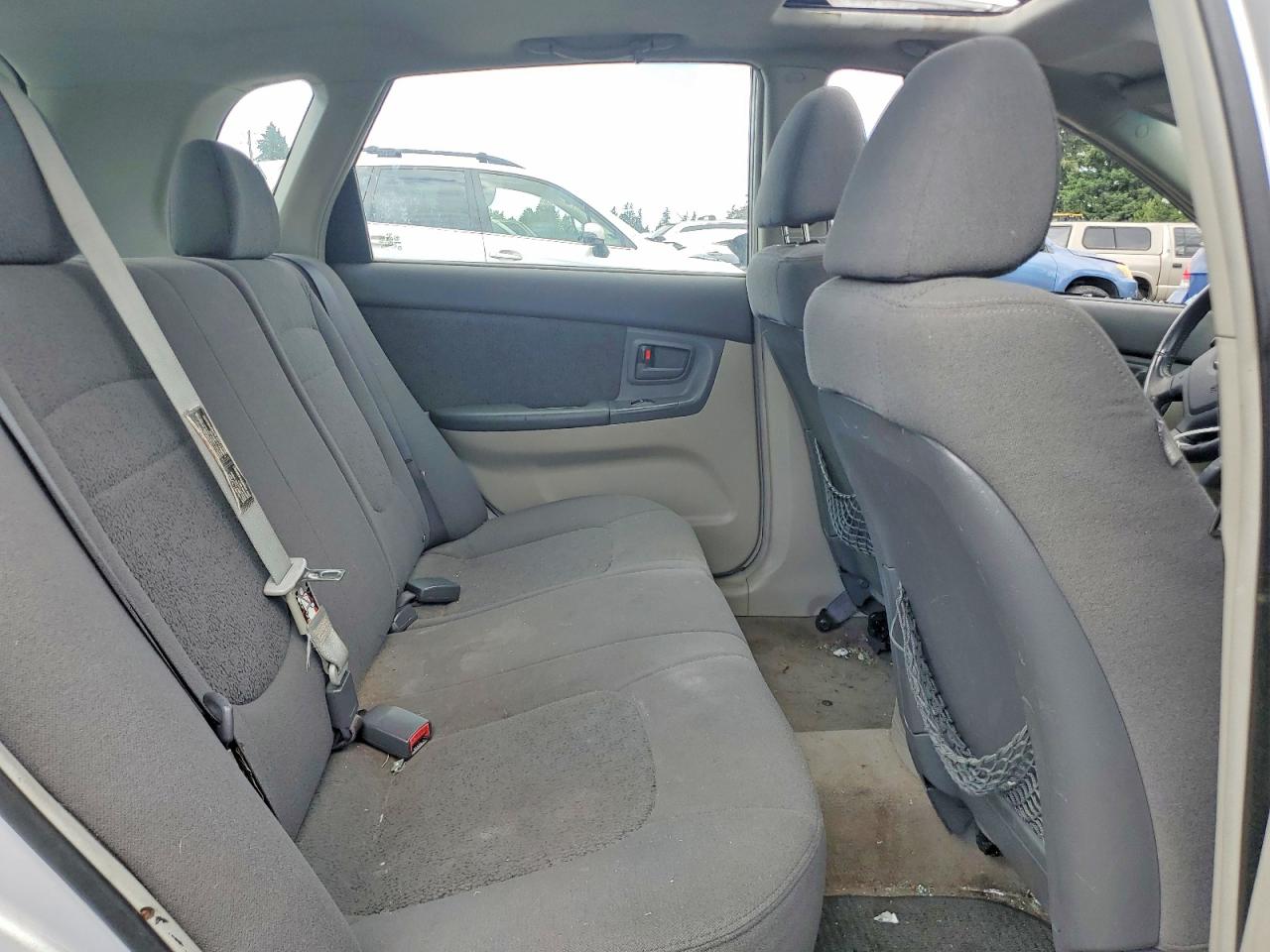 2005 Kia Spectra Spectra5 Silver vin: KNAFE161755113808
