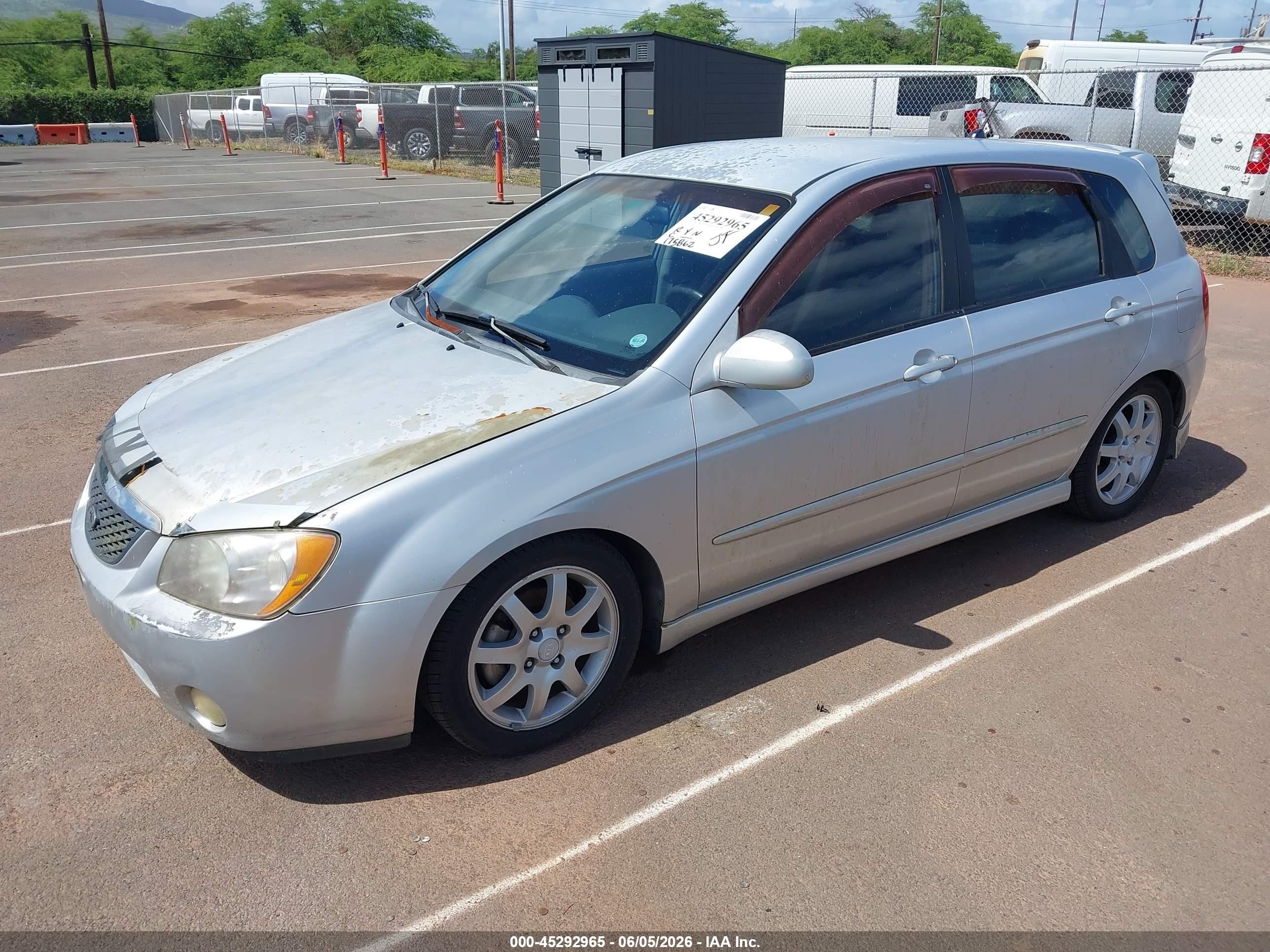 2006 Kia Spectra5   Silver vin: KNAFE161765364121