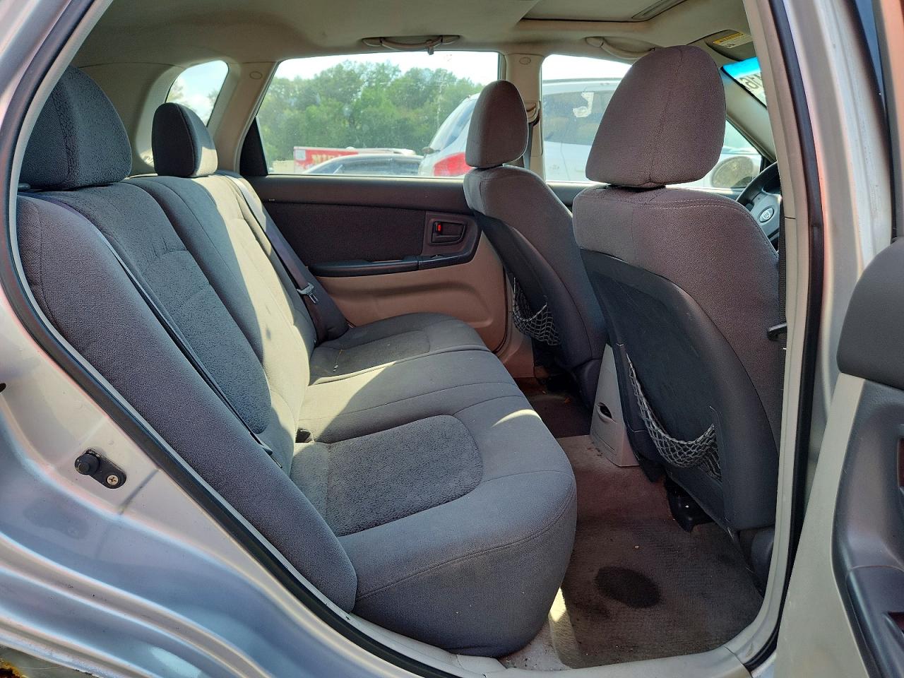 2005 Kia Spectra5 Gray vin: KNAFE162855122834