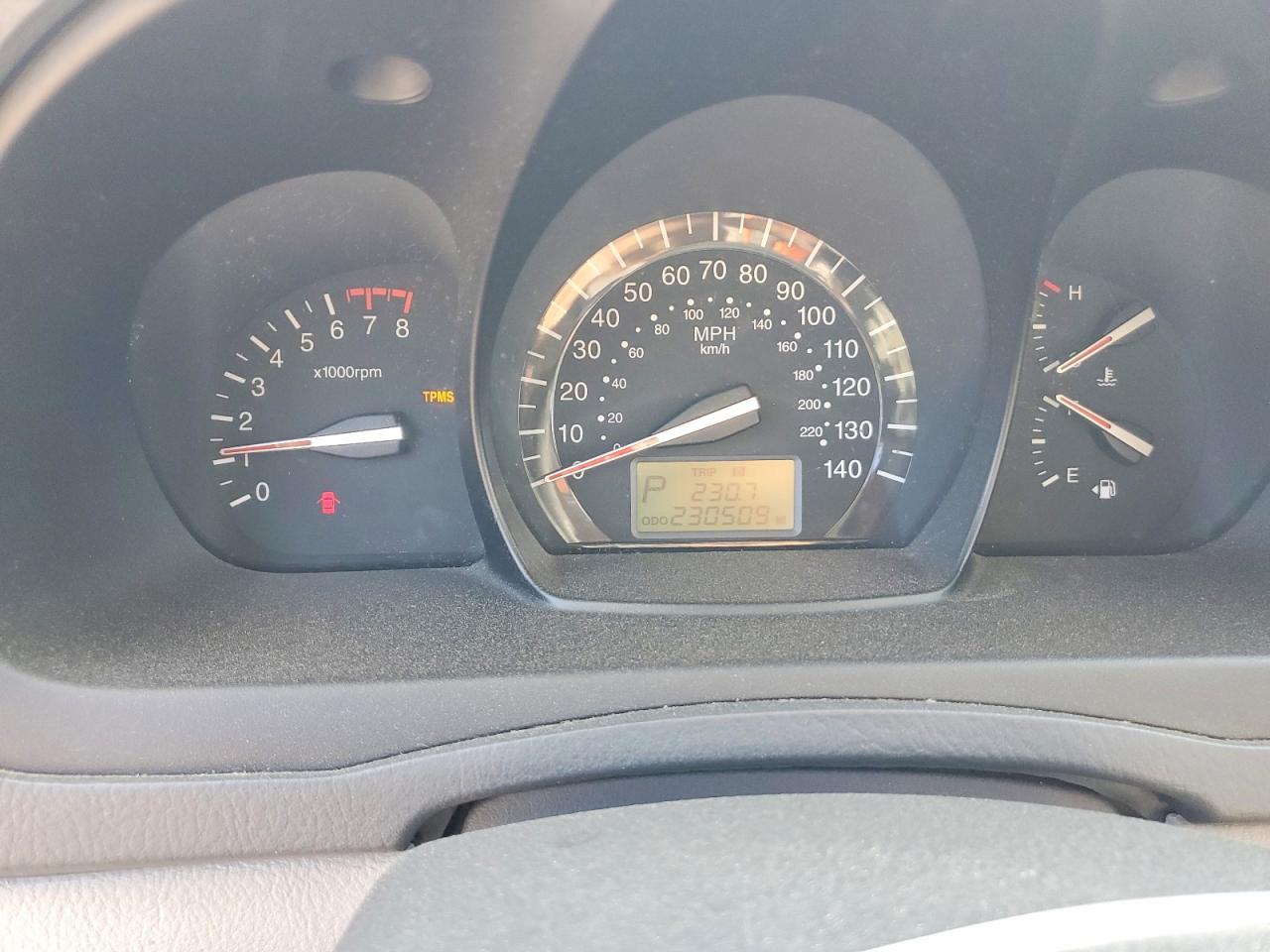 2009 Kia Spectra Lx Silver vin: KNAFE221195666844