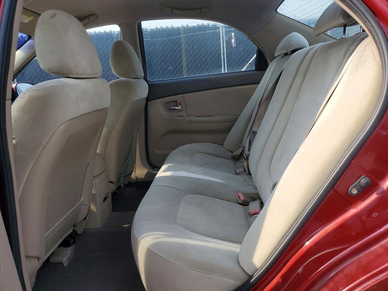 2009 Kia Spectra Lx Red vin: KNAFE221295598618